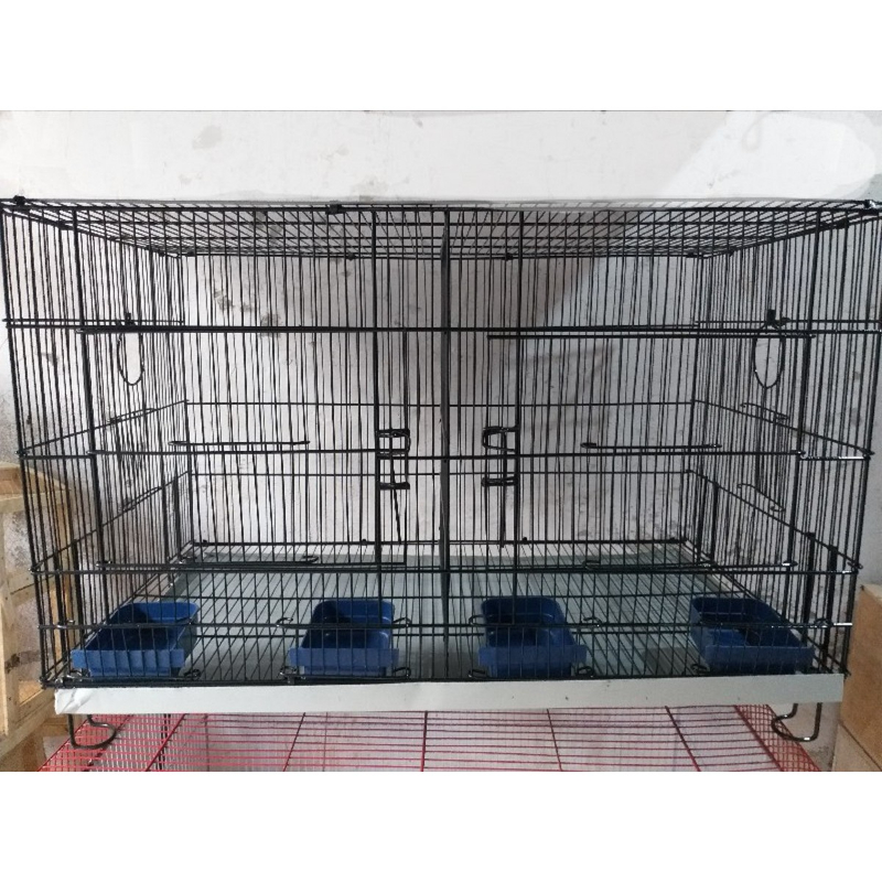 2 portion Folding cage Best Quality size 1.25ftby1.5by1.5 (if partition is removed size 2.5ftx1.5ftx1.5ft)