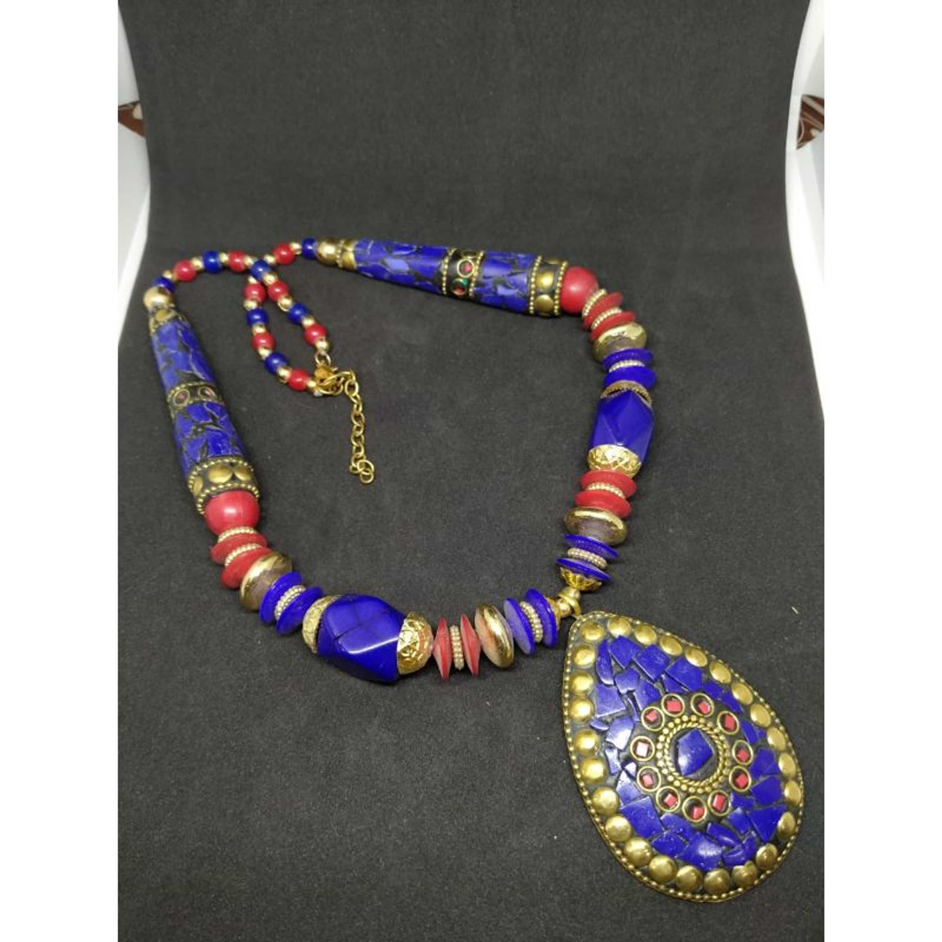 Necklace semi precious stone / Malaa