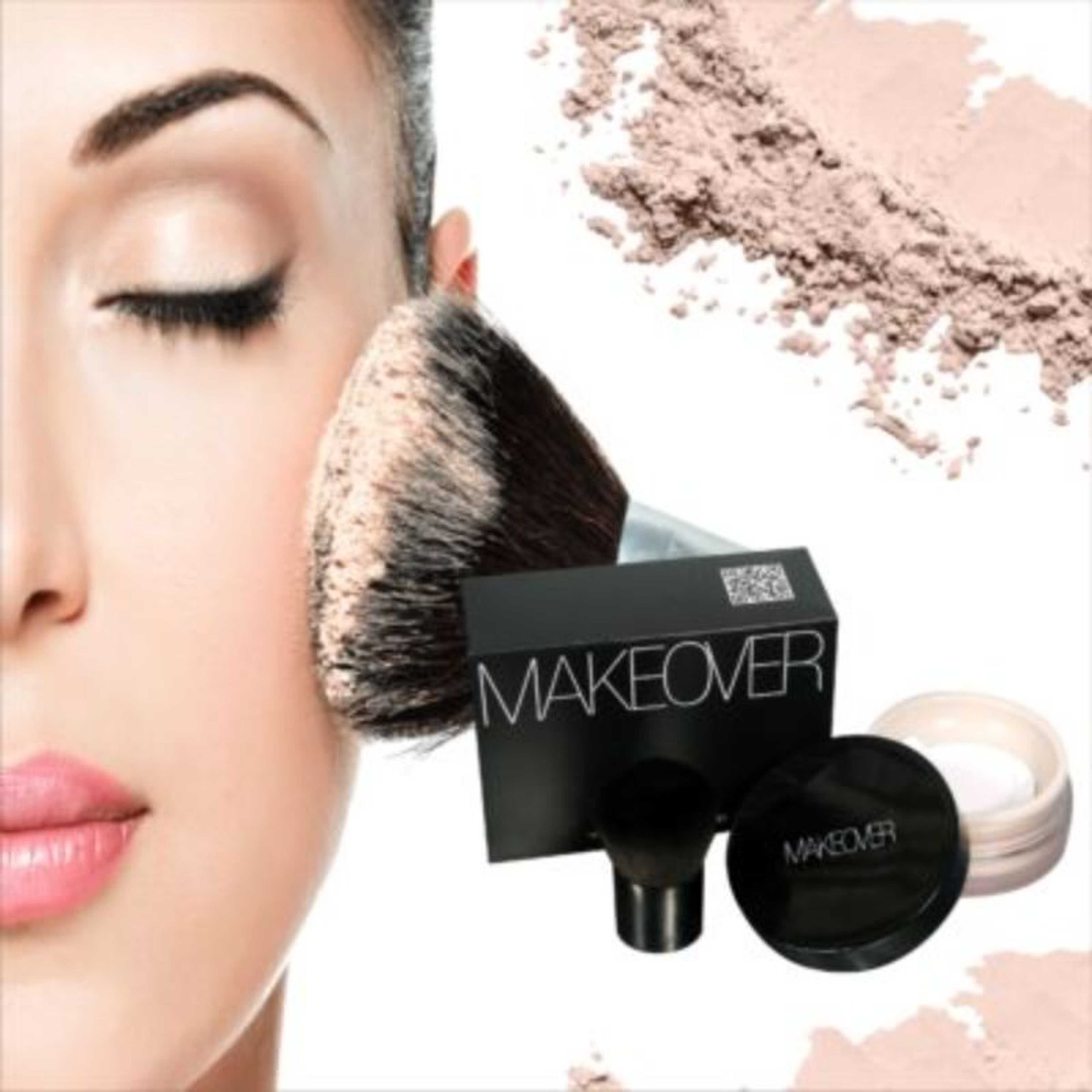 Loose Powder Foundation With Mini Kabuki Brush-Ivory Silk-04 - Product Main Image