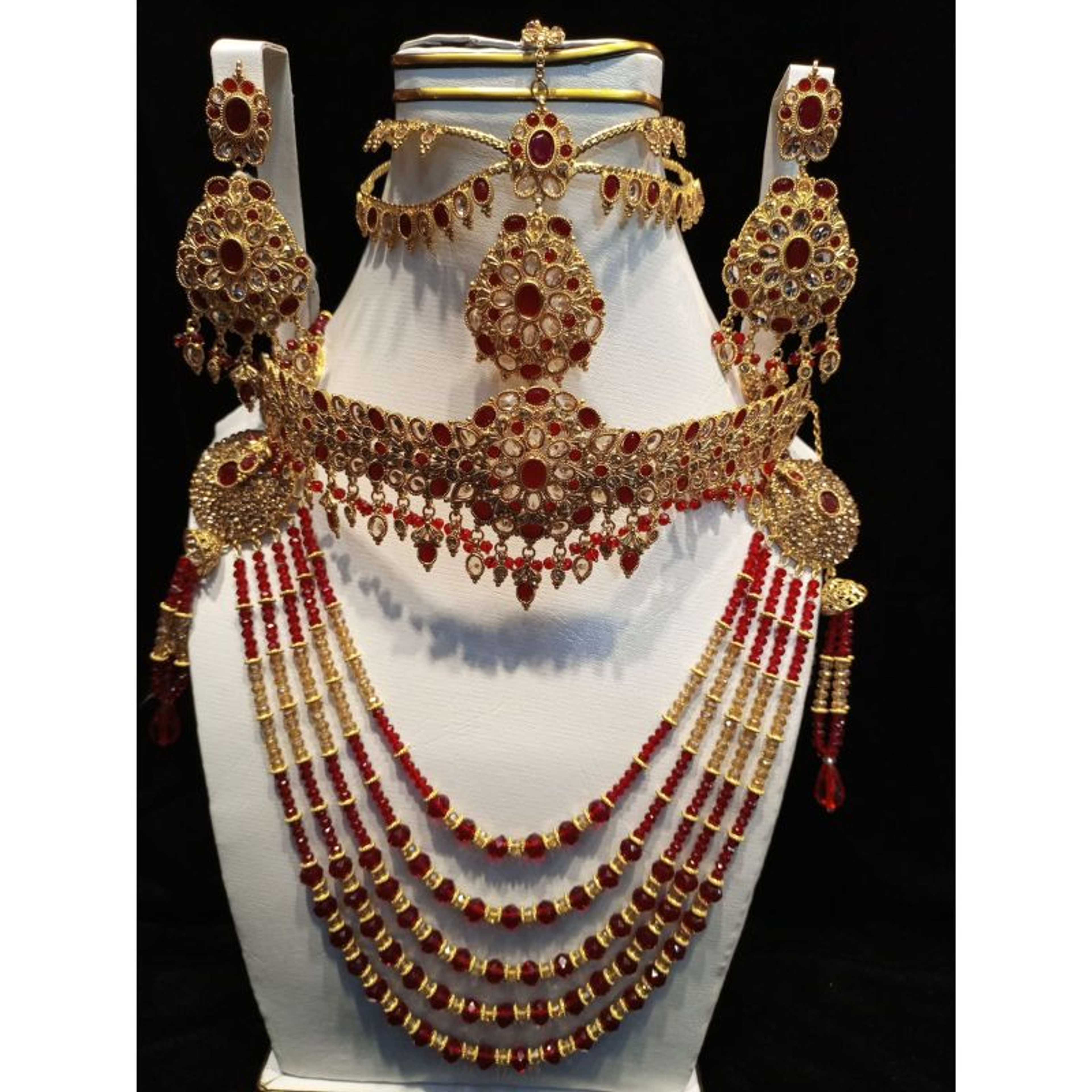 Heavy Bridal Set With Maroon And Champaign Pearls