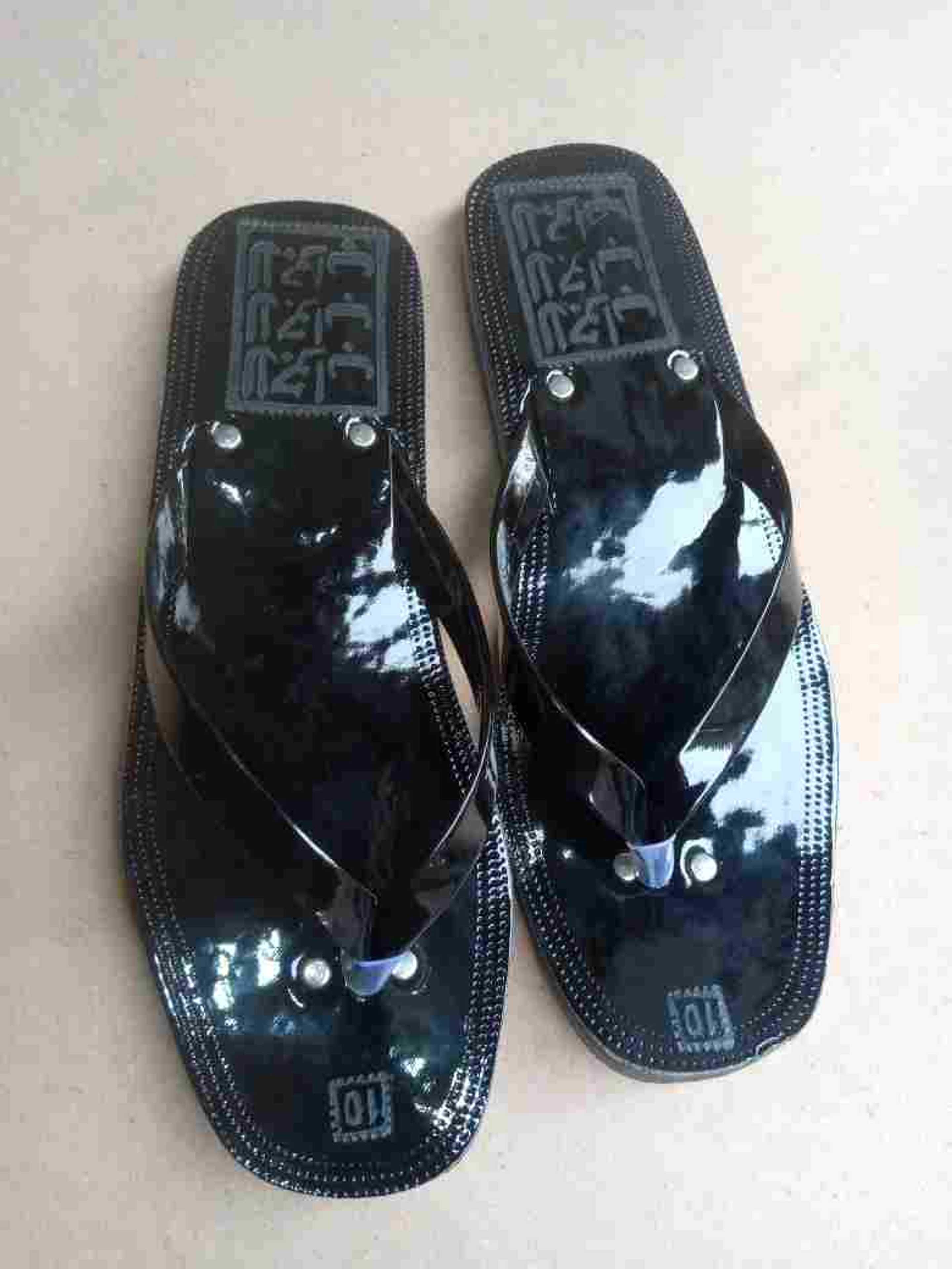 Black Flip Flop For Women