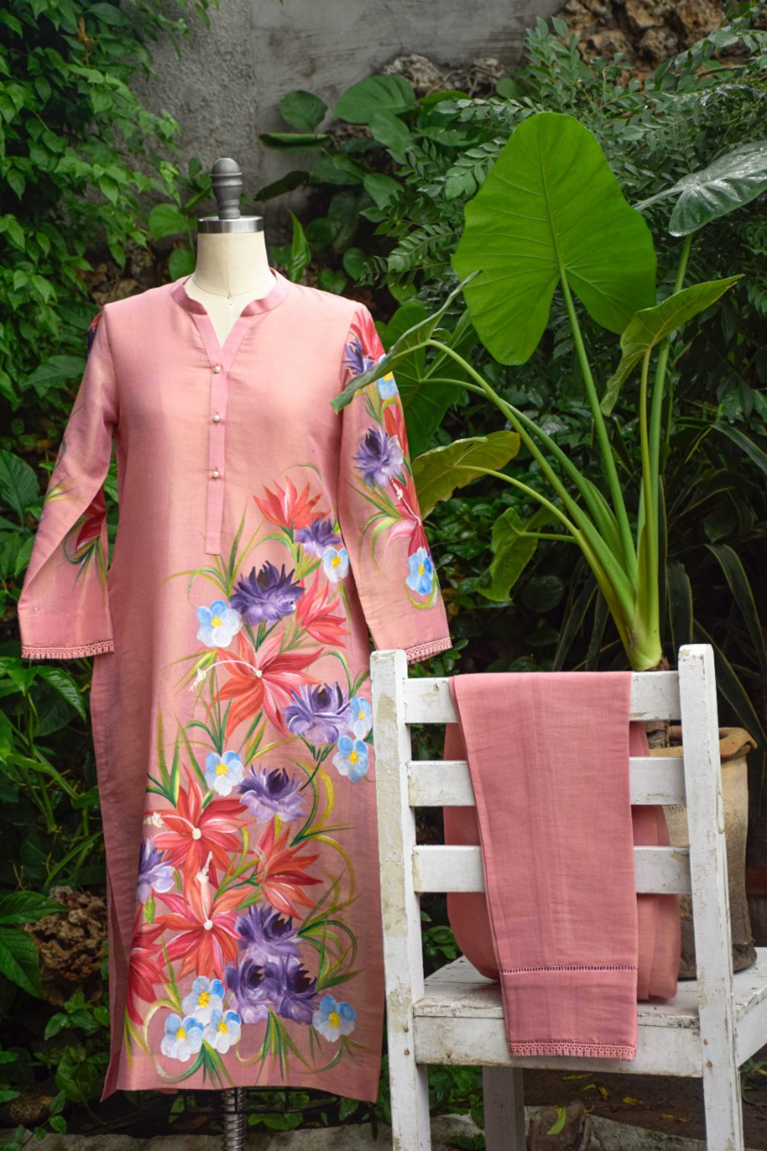 3 Pc Suit Silk Edition  - Product Main Image