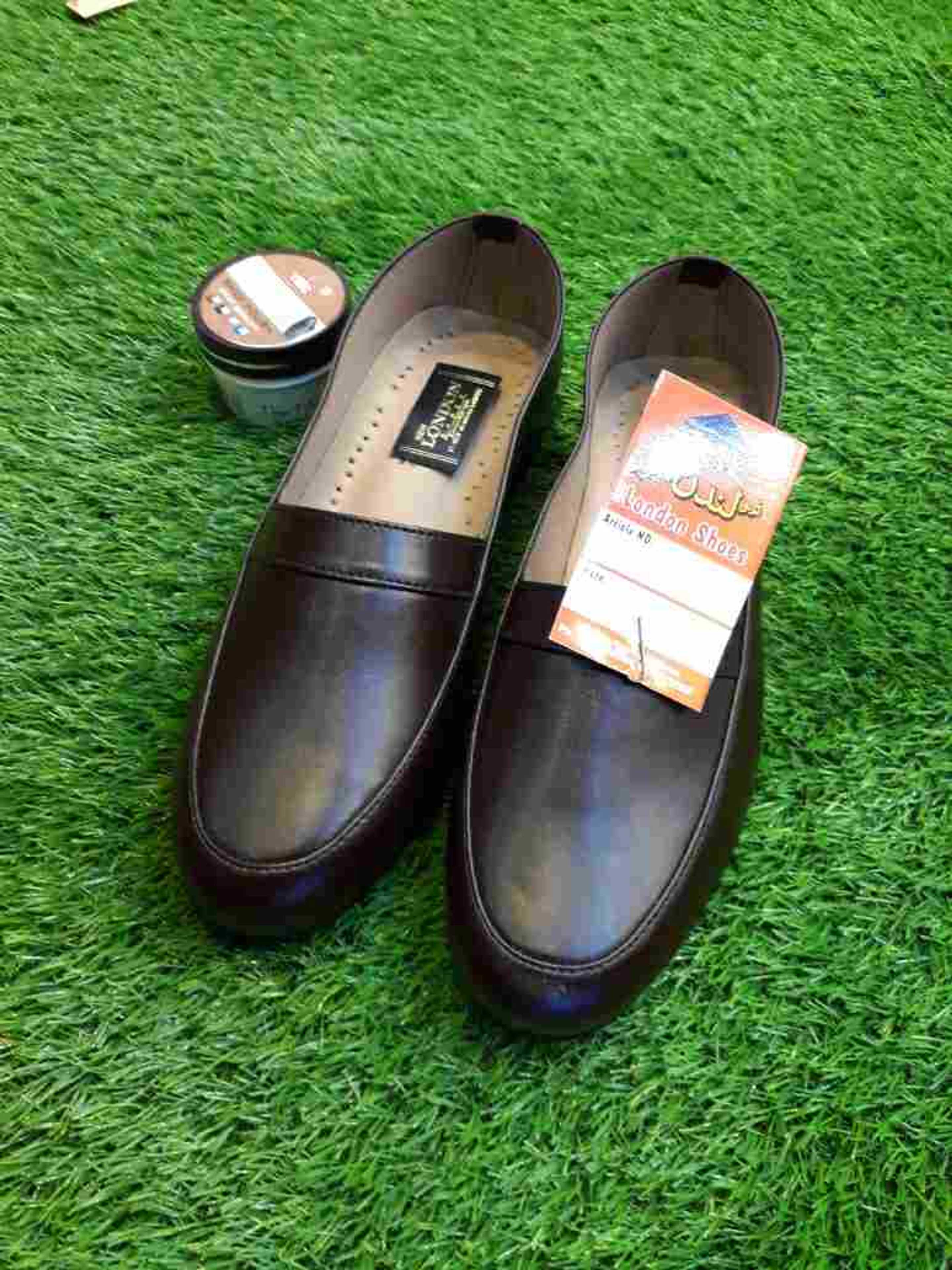 Brown Pumpy upper leather Sheet sole