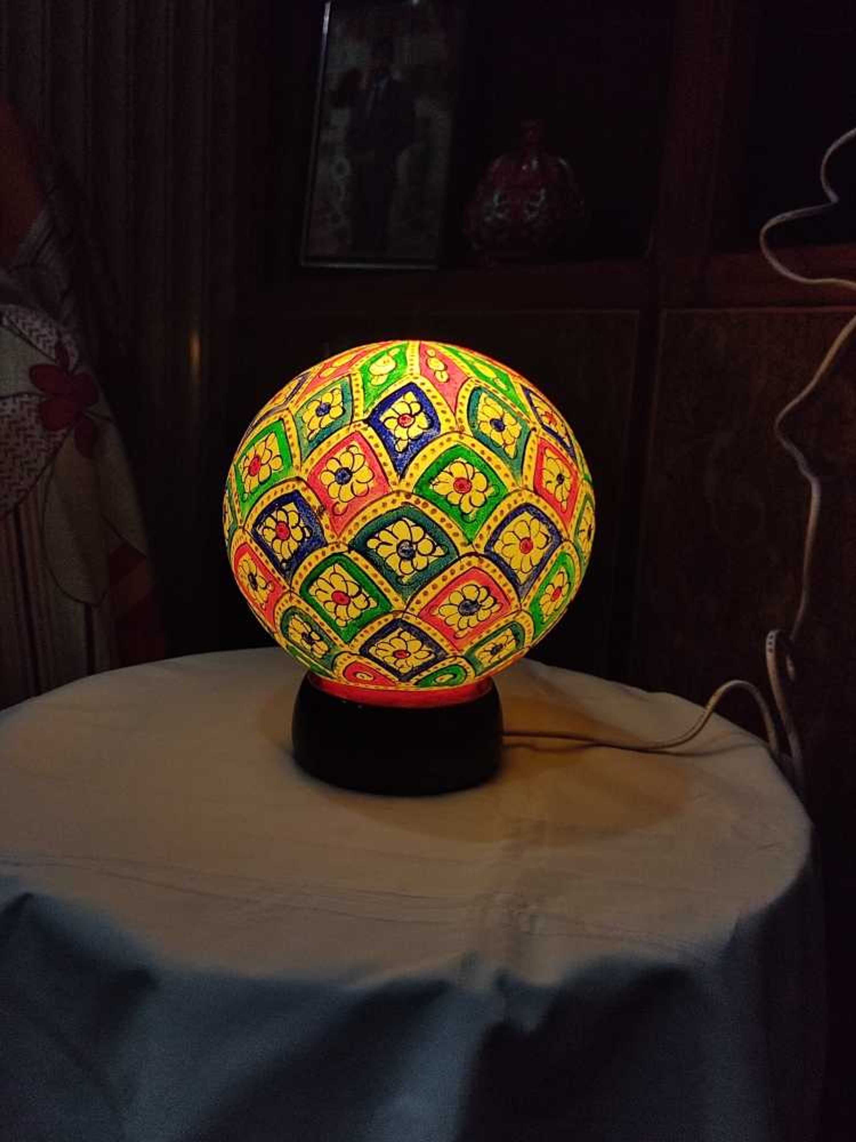 Hand Painted Globe Lamp 