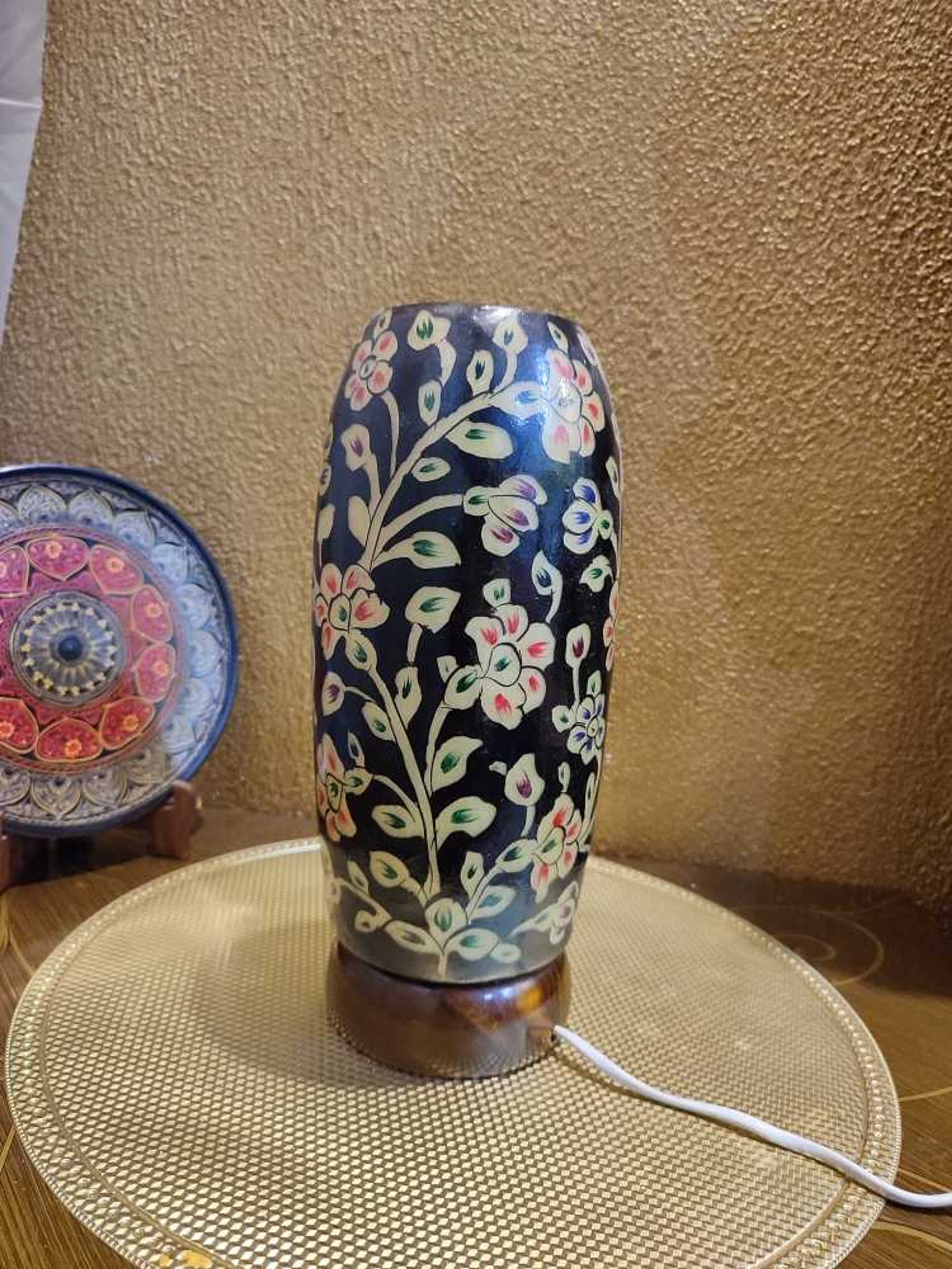 Black Multi Leaves Small Table Lamp  - Product Main Image
