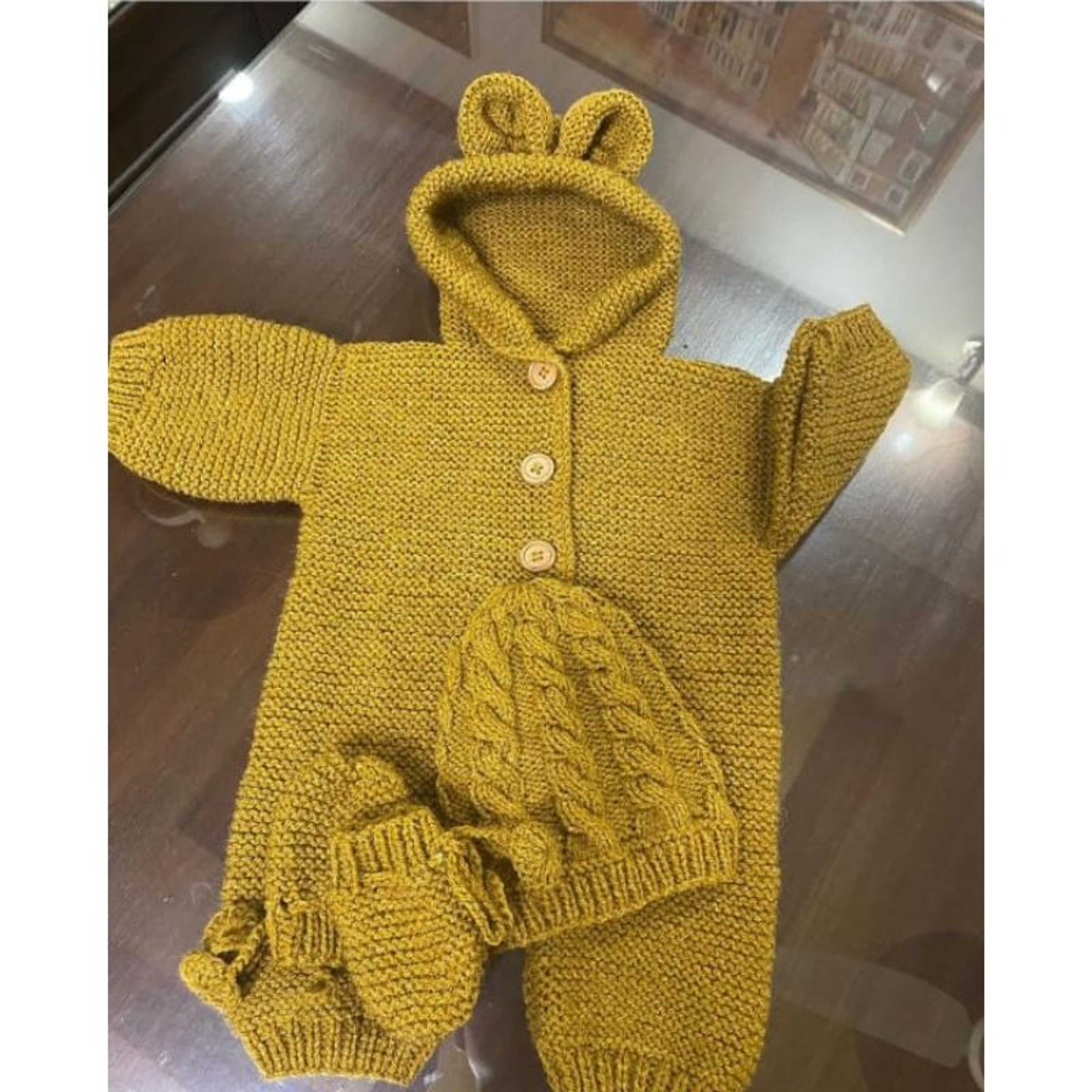 Complete Romper Set Handmade - Mustard Color (0 to 6 Months Size)