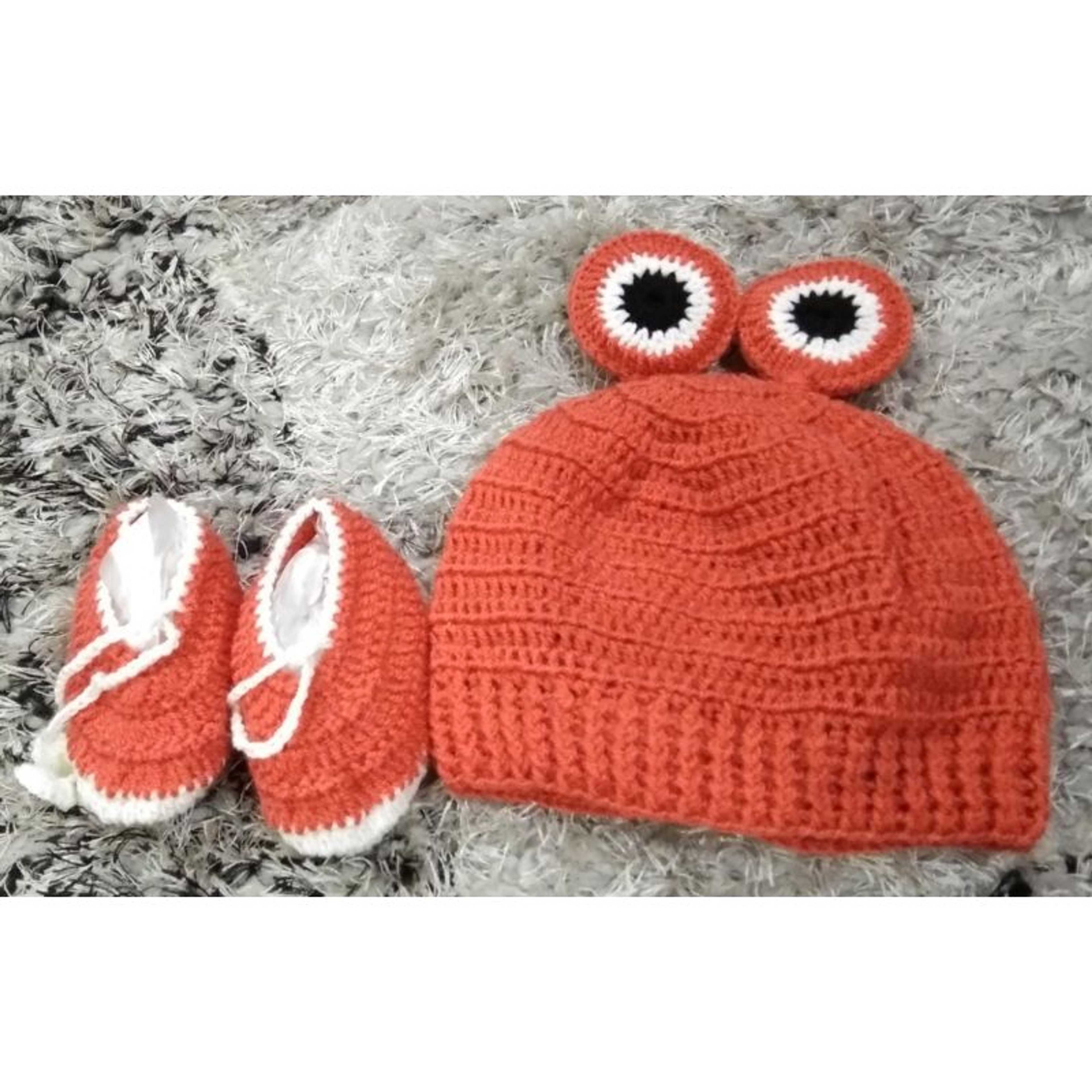 Knitted Cap and Shoes Set for Babies - Orange Color
