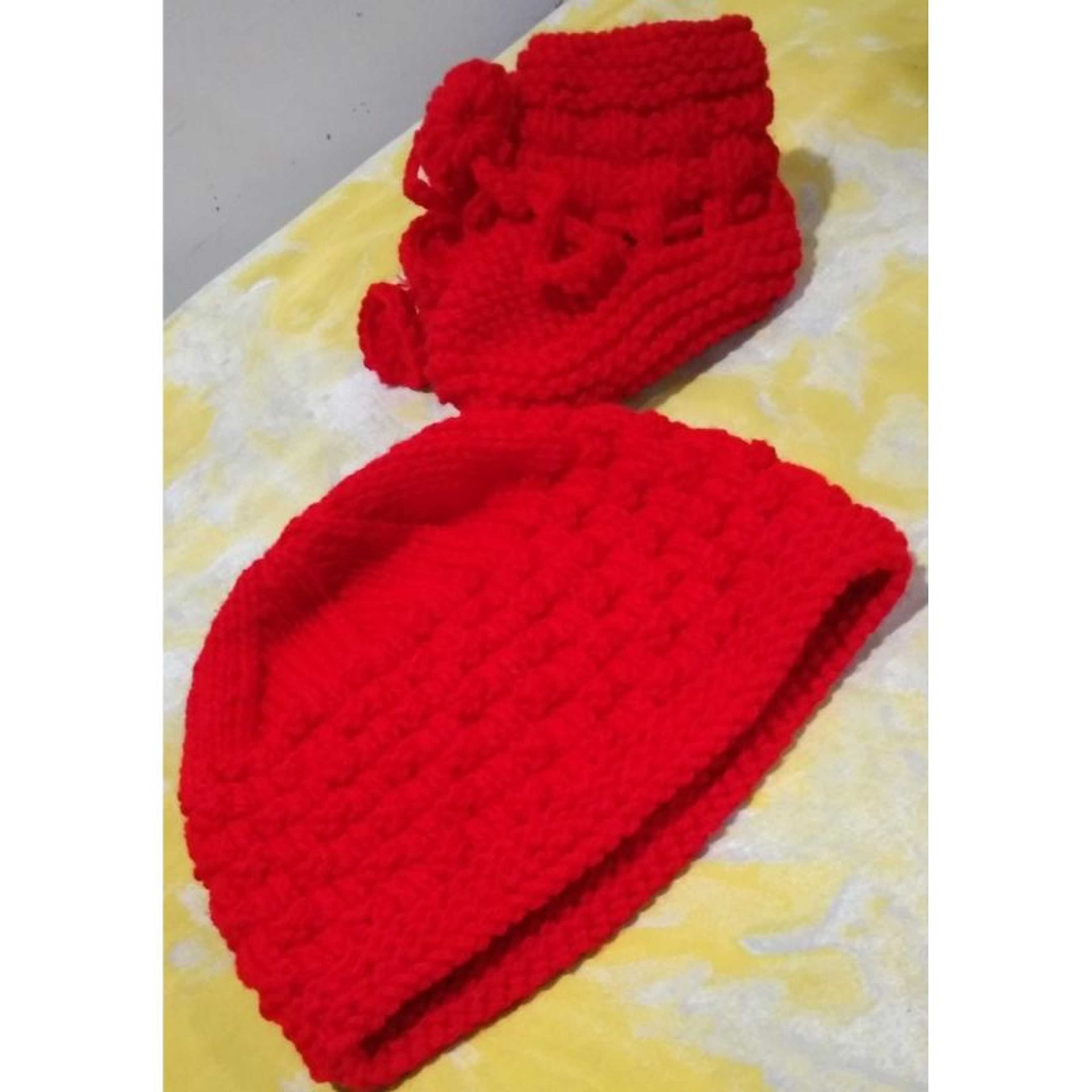 Knitted Cap for Babies - Red