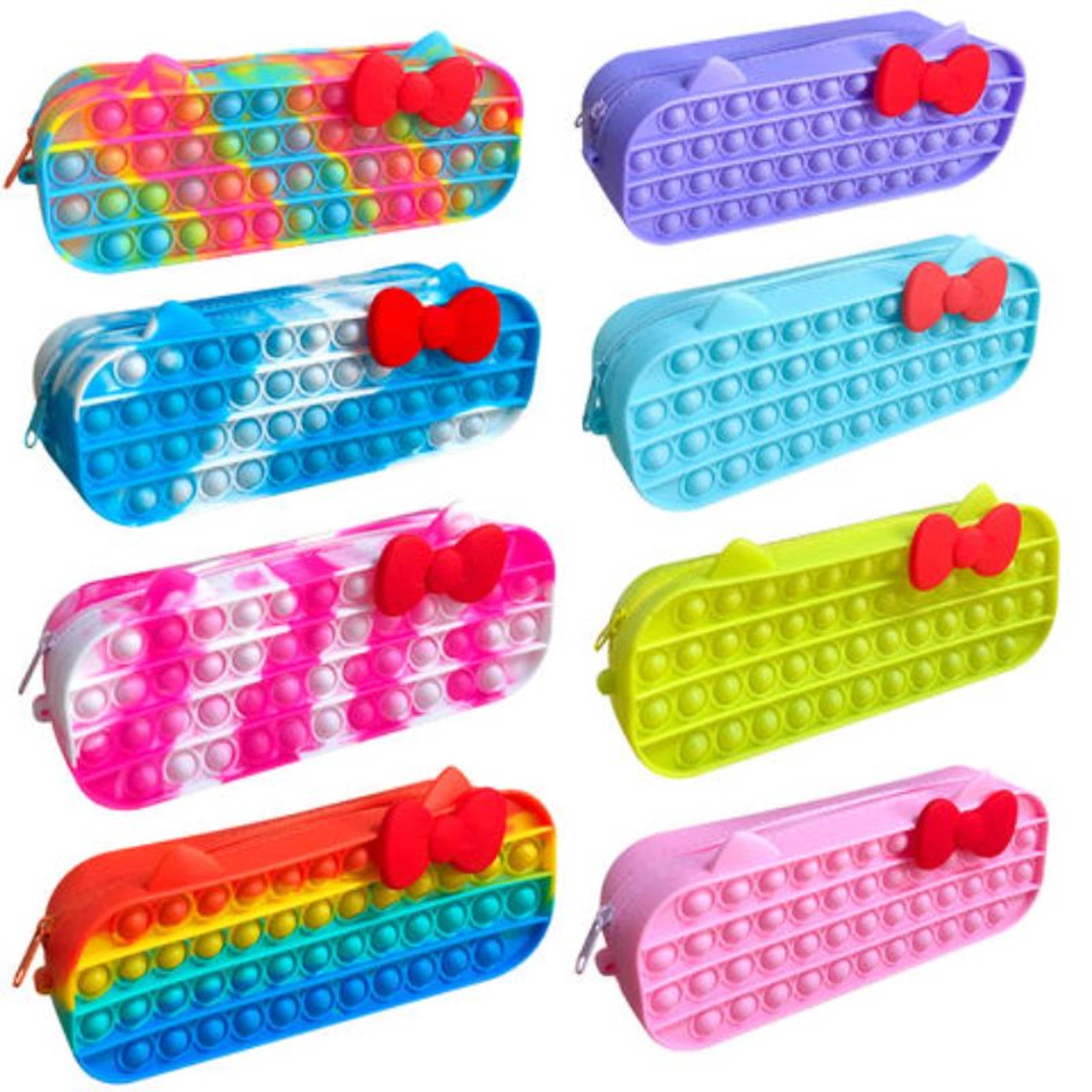 Random Color - Silicone Popit Pencil Case Fidget Toy, Bubble Pen Holder, Popit Stationery Pouch, Stress Relief Squeeze Toy