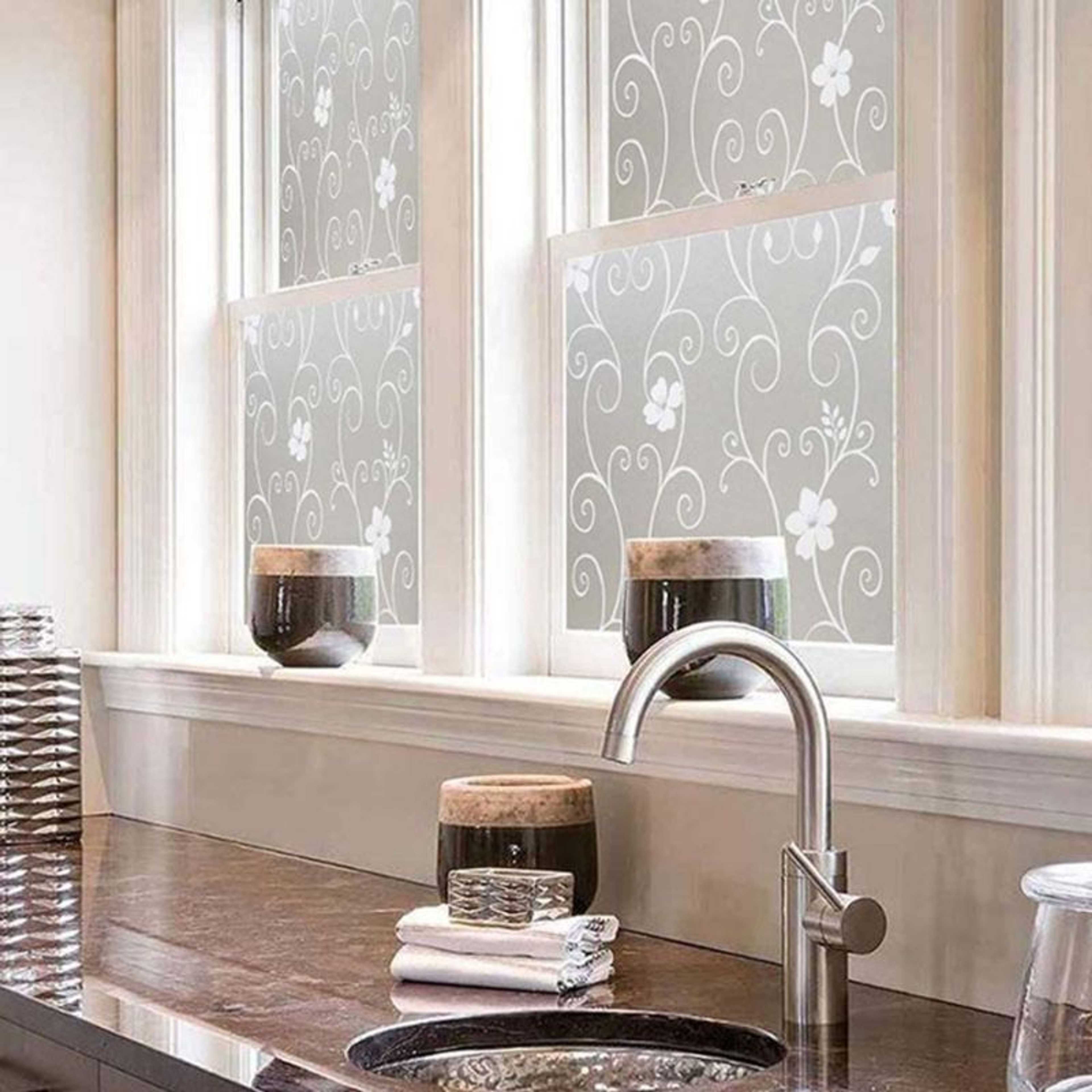 Pack Of 2 (40 x 100 cm) Window Film Privacy Window Sticker, Frosted Decorative Static Cling, Window Decals, Window Self -Adhesive Anti UV Flower Pattern for Glass Reusable - Product Main Image
