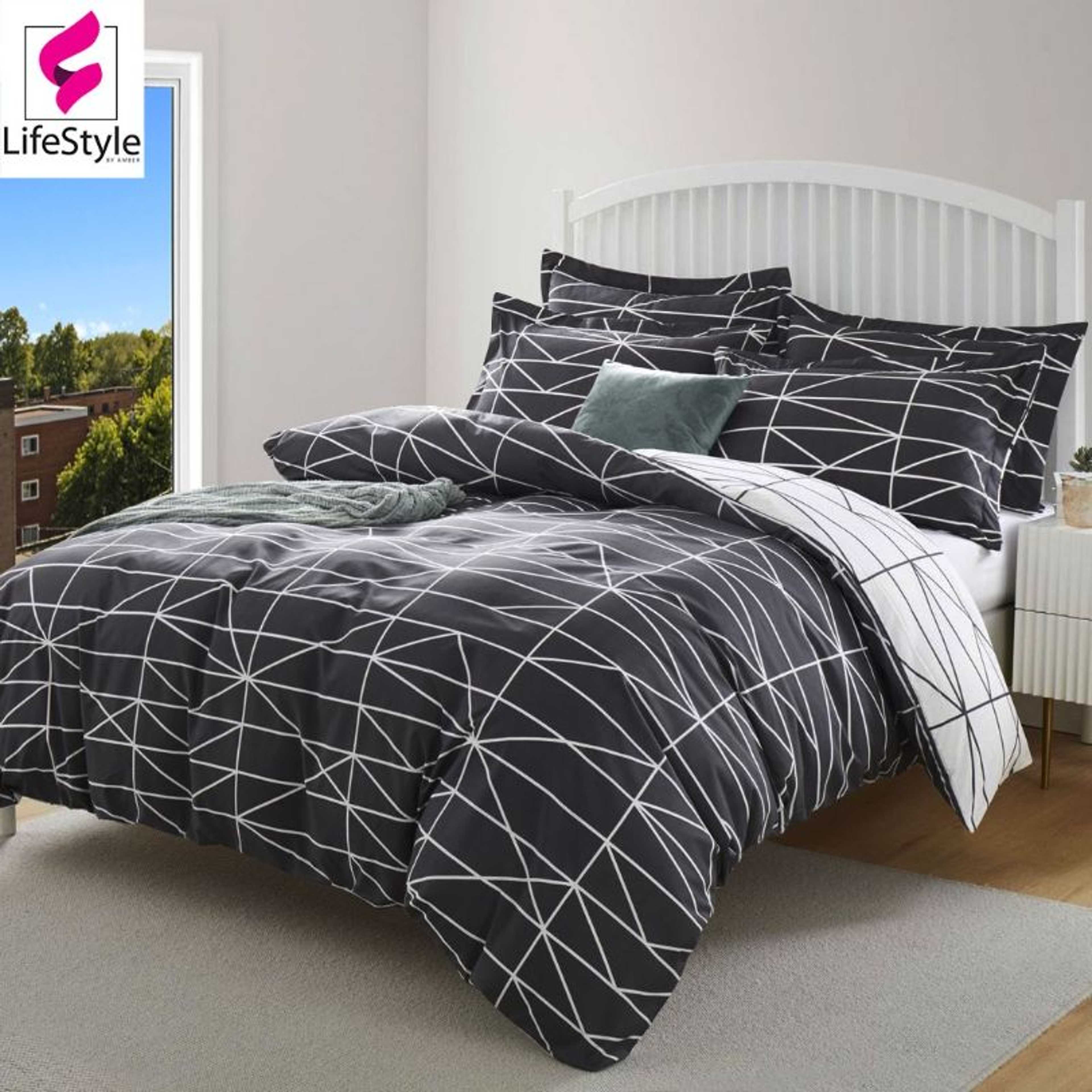 MICROFIBER QUILT DUVET COVER WITH PILLOW CASES BLACK EQUILATERAL TRIANGLE DESIGN
 - Product Main Image