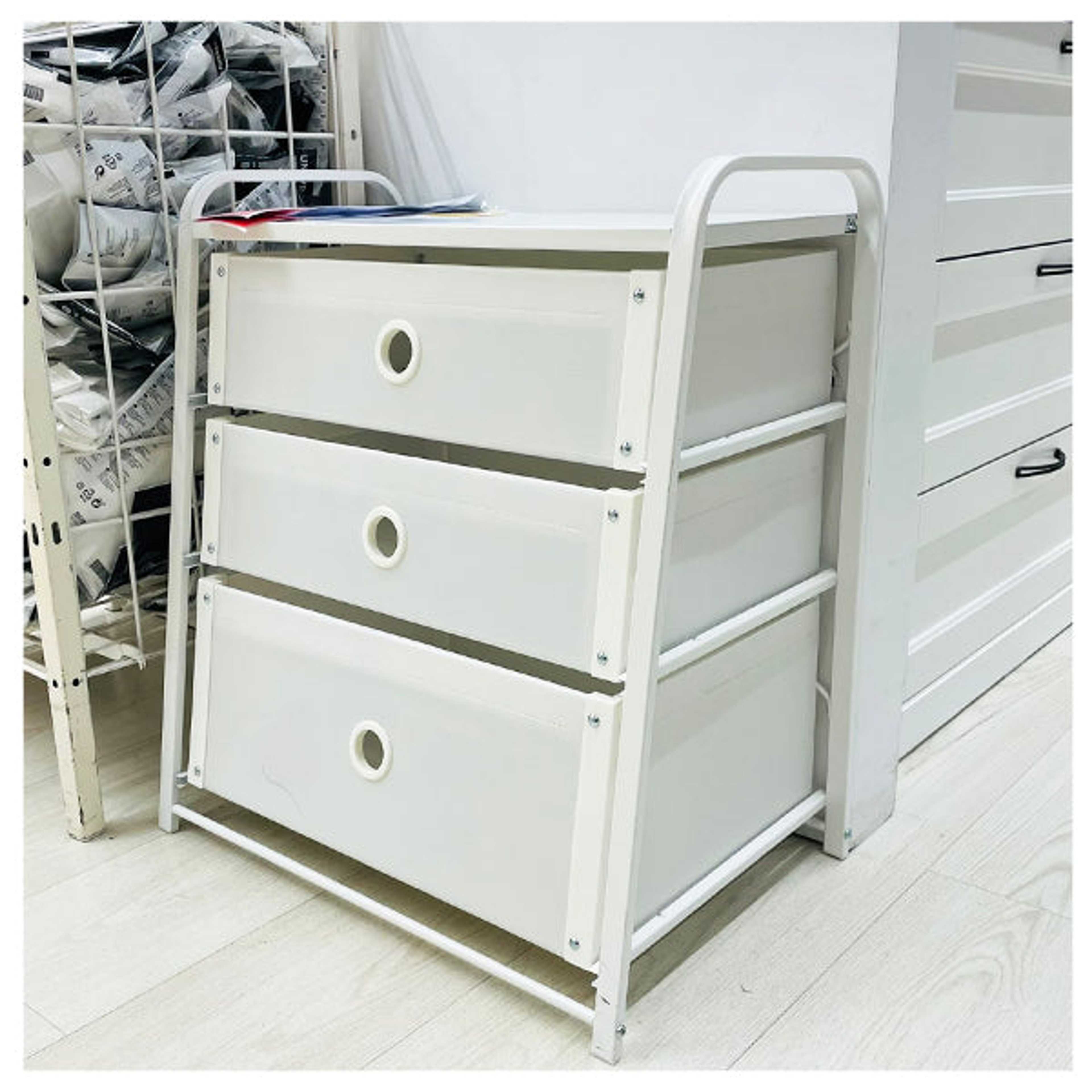 Chest of 3 Drawers