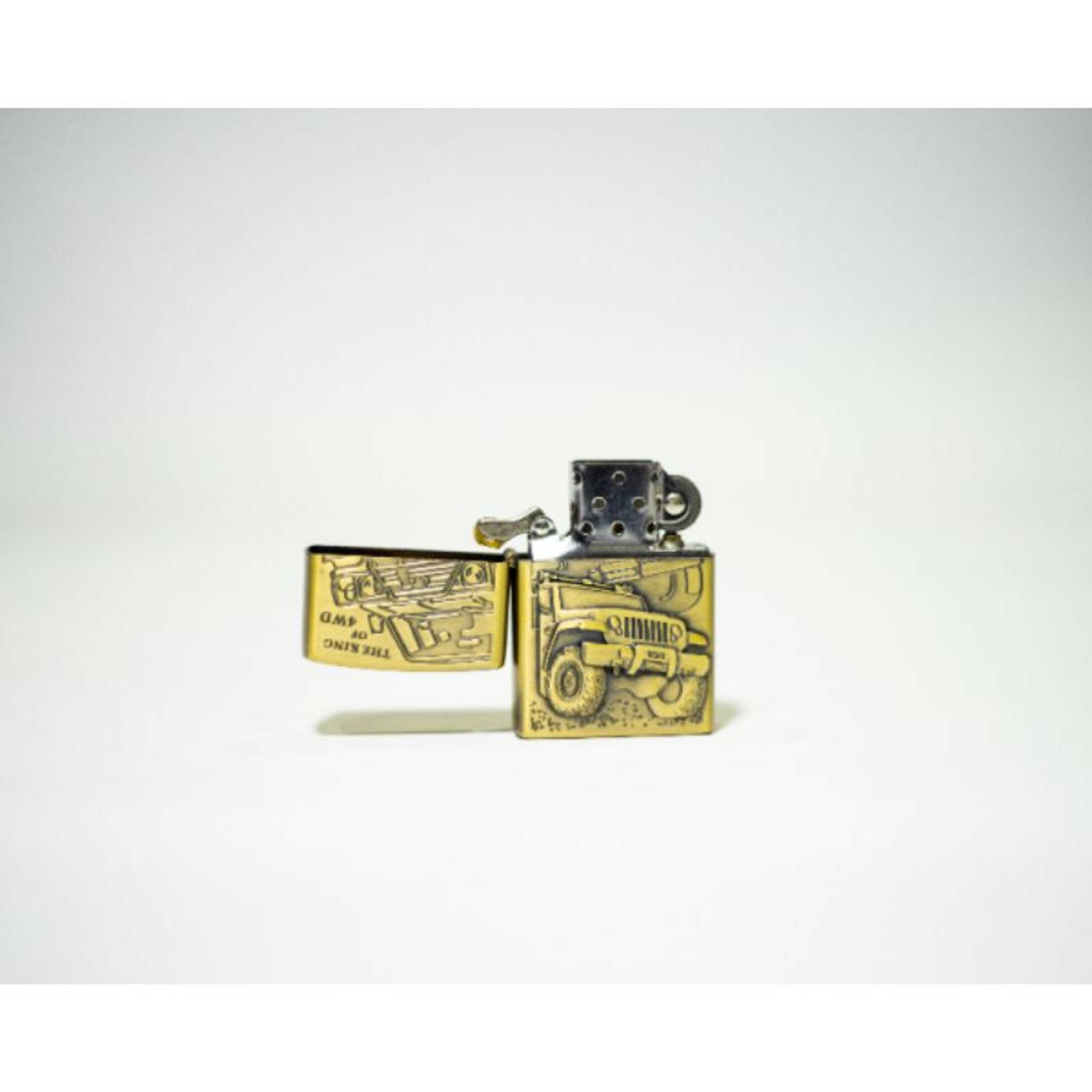 Premium 4WD Golden Zippo
