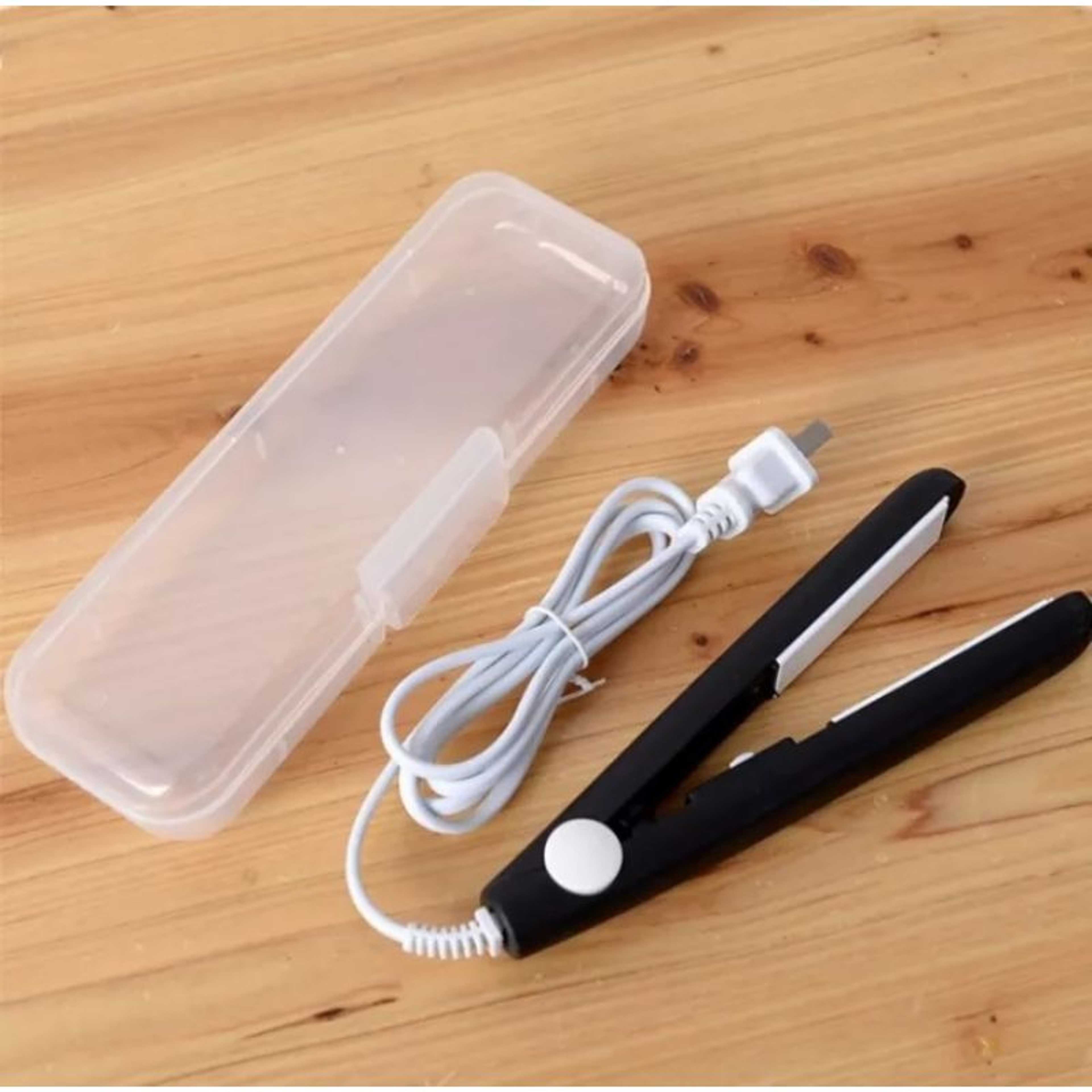 Portable Mini Hair Straightner And Straightener Flat Iron With Plastic Box, Mini Flat Iron for Thin Hair - Random Color