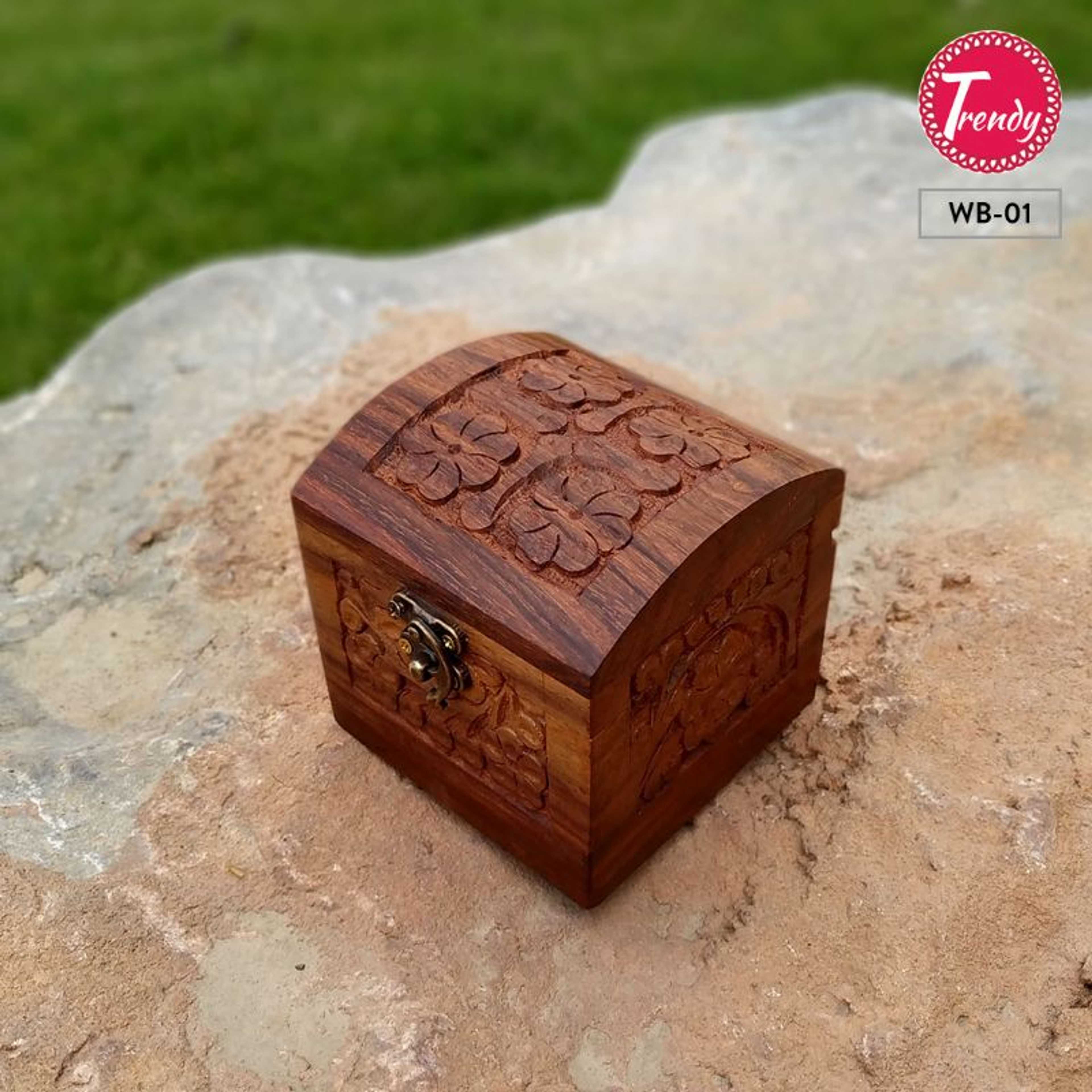 Hand Crafted Watch Box Beautify With Carving Art WB-01