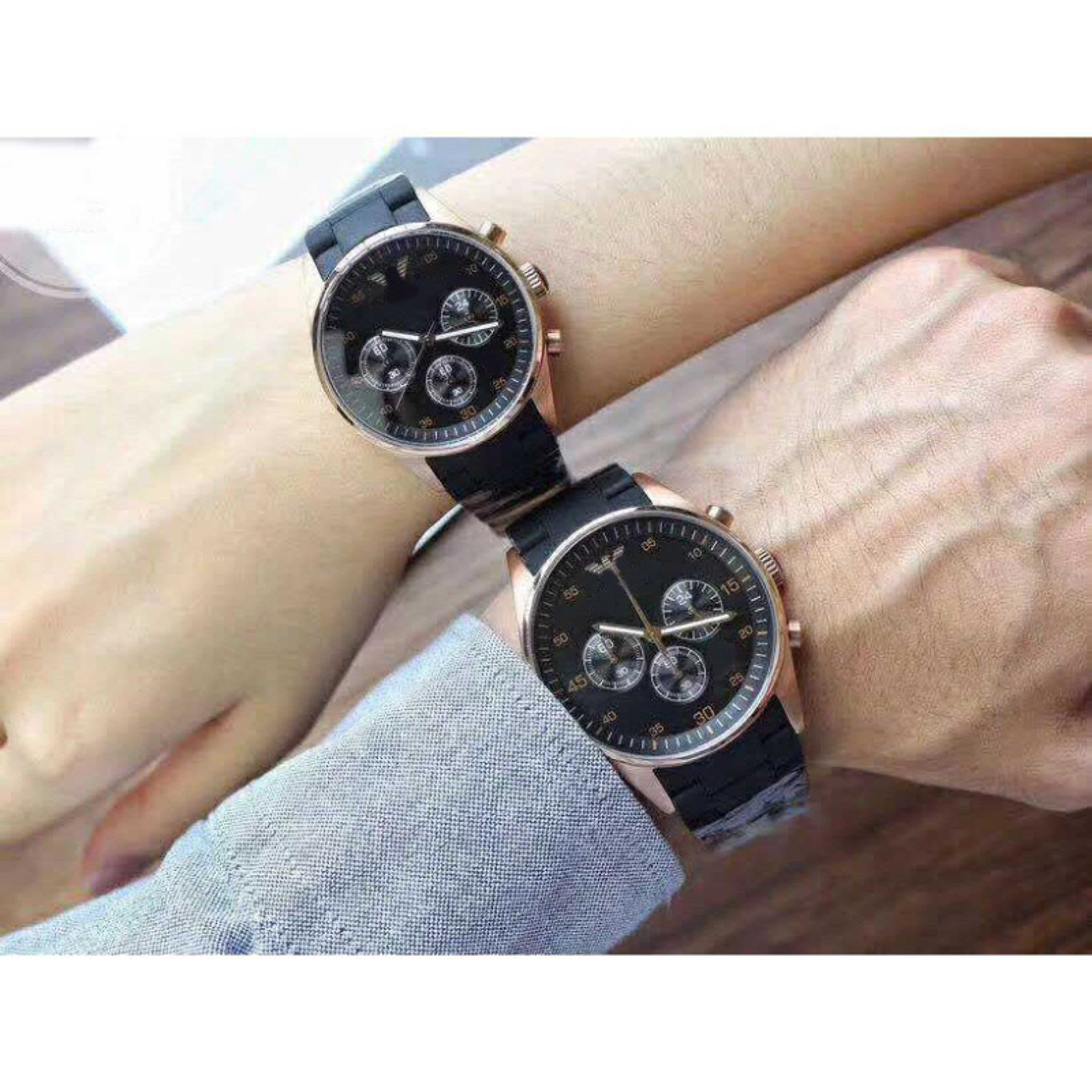 {Pack of 2} Classy Fashionable Gift Watches for Couple - rubber Chain - Waterproof - couple watches