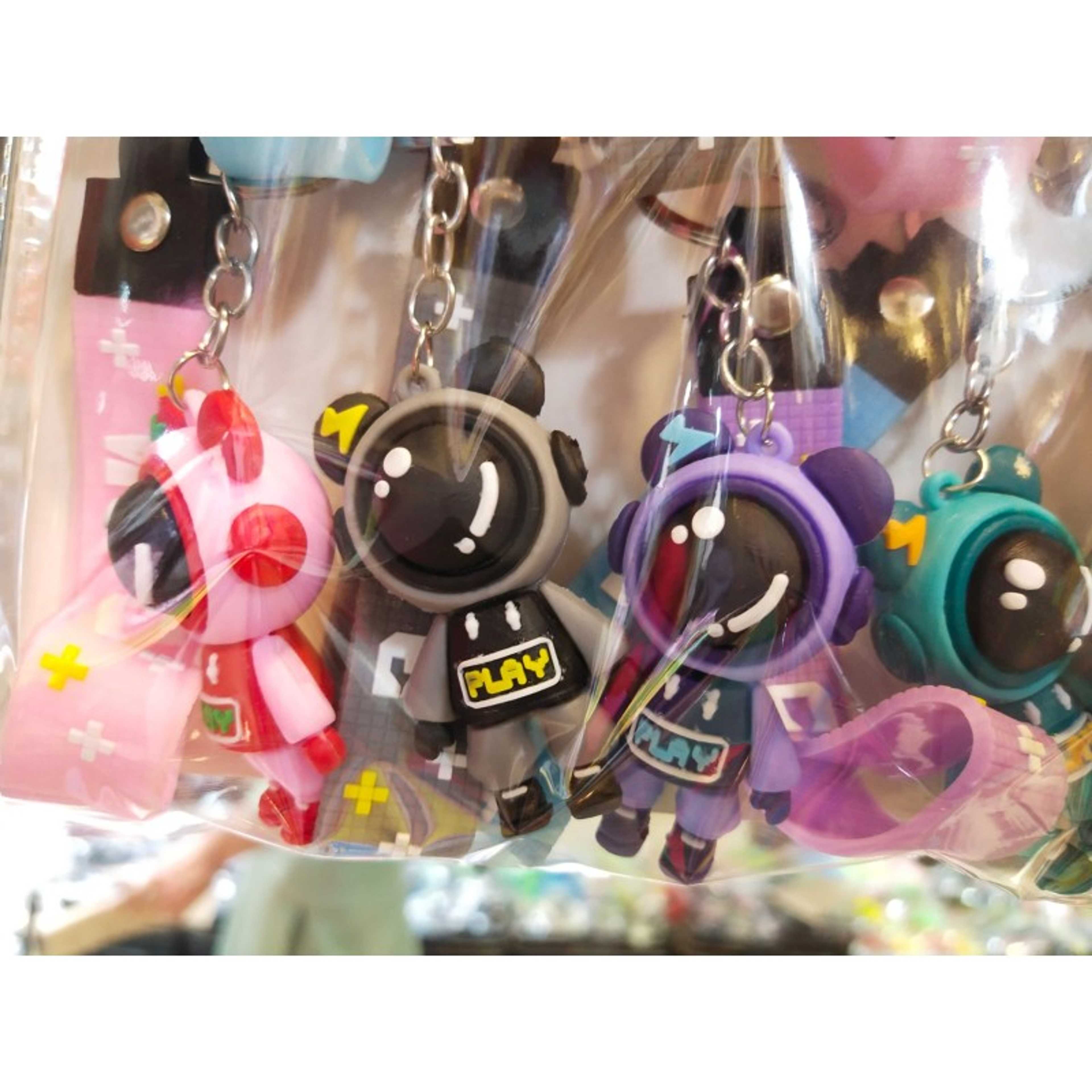 1-PC Motorcycle Collectable Strap Resin Astronaut Space Robot Keychain Bike Keyring Best Friend Couple Jewellery Men's Fashion Car Key Chains Doll keychain multicolour