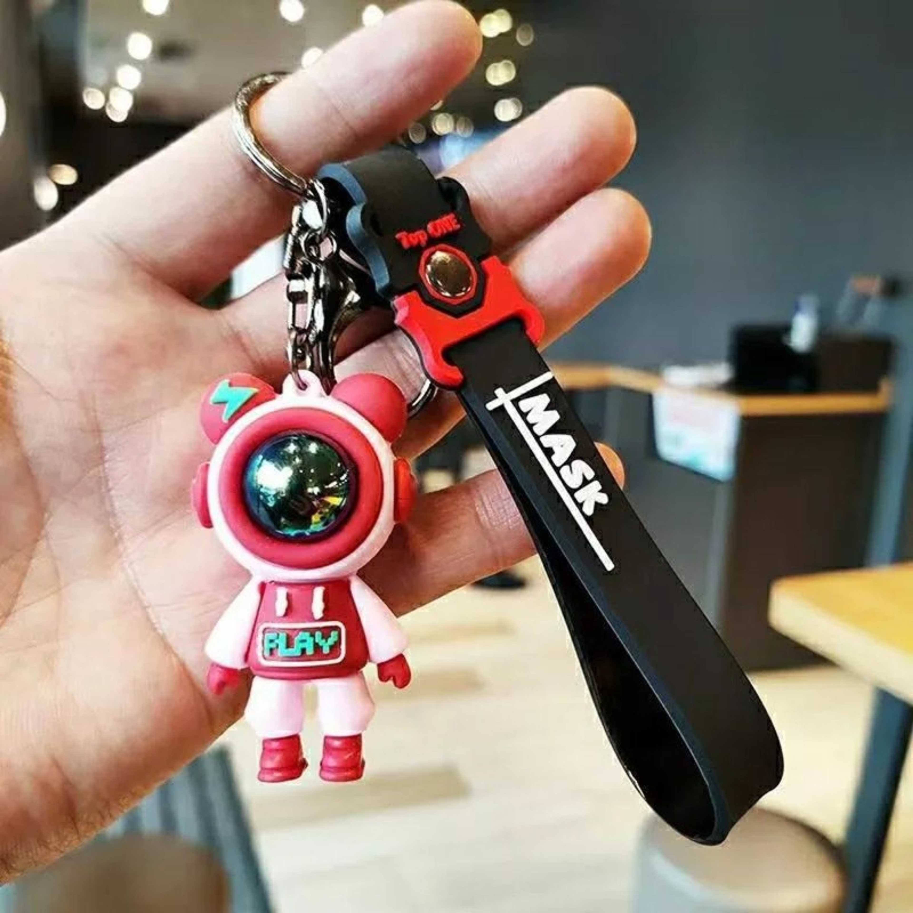 1-PCS Motorcycle Collectable Strap Resin Astronaut Space Robot Keychain Bike Keyring Best Friend Couple Jewellery Men's Fashion Car Key Chains Doll keychain multicolour