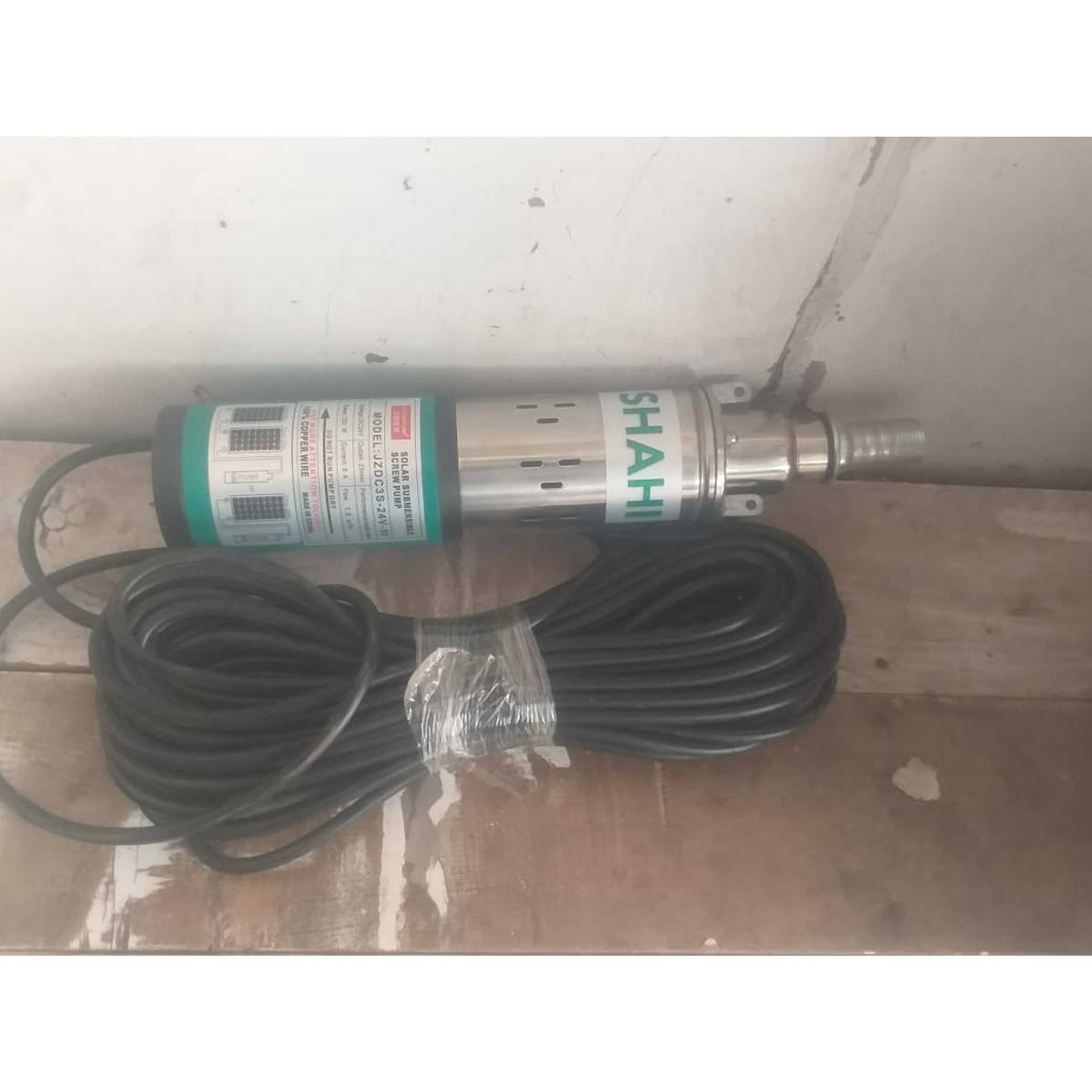 Water Pump 99.99% Copper Solar Submersible Screw pump with Cable.  24V 250Watt DC Battery
