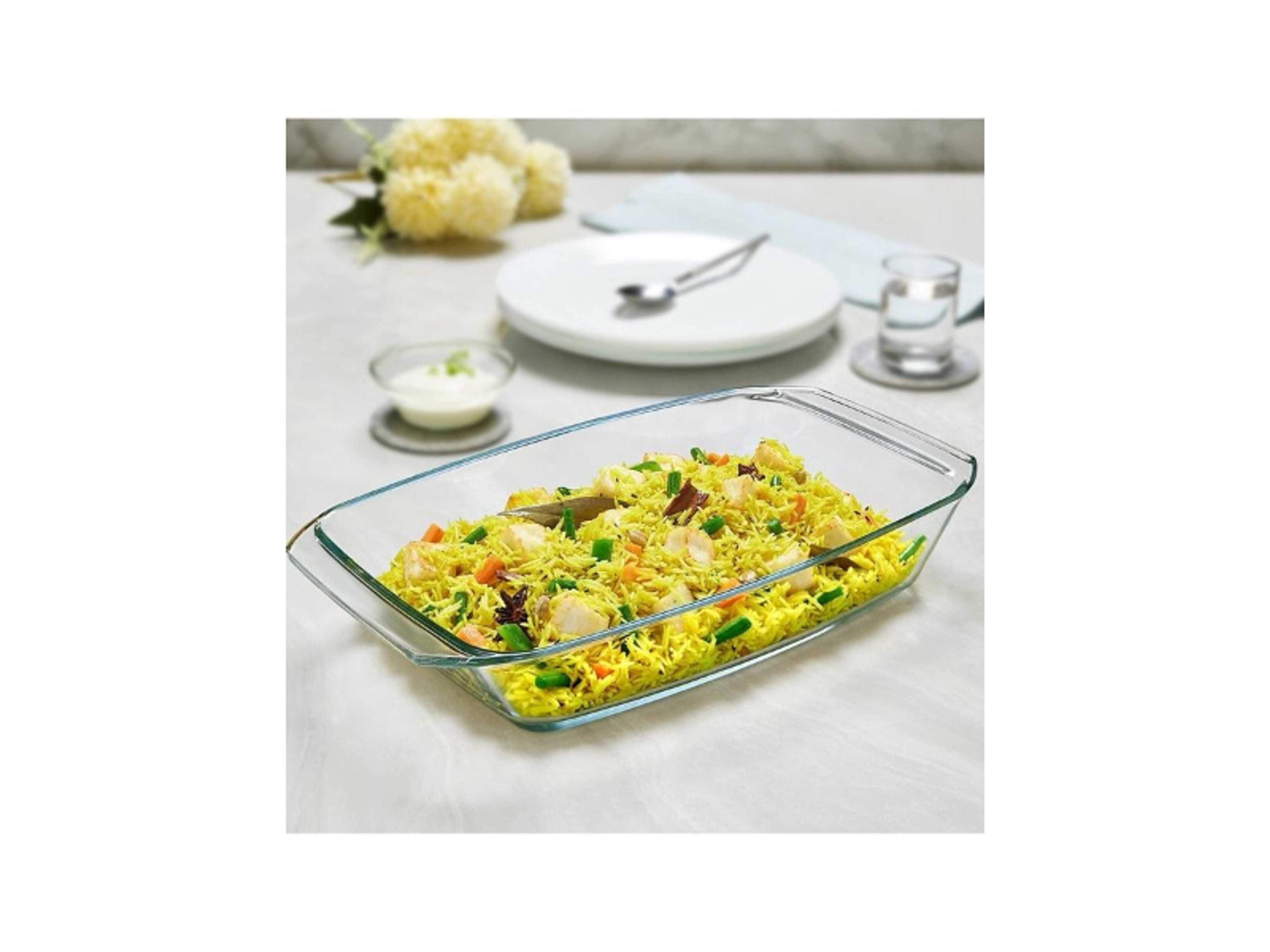 Microwavable Deep Rectangular Dish With Handle -Microwave, Oven And Dishwasher Proof White 2.0Liters - Product Main Image