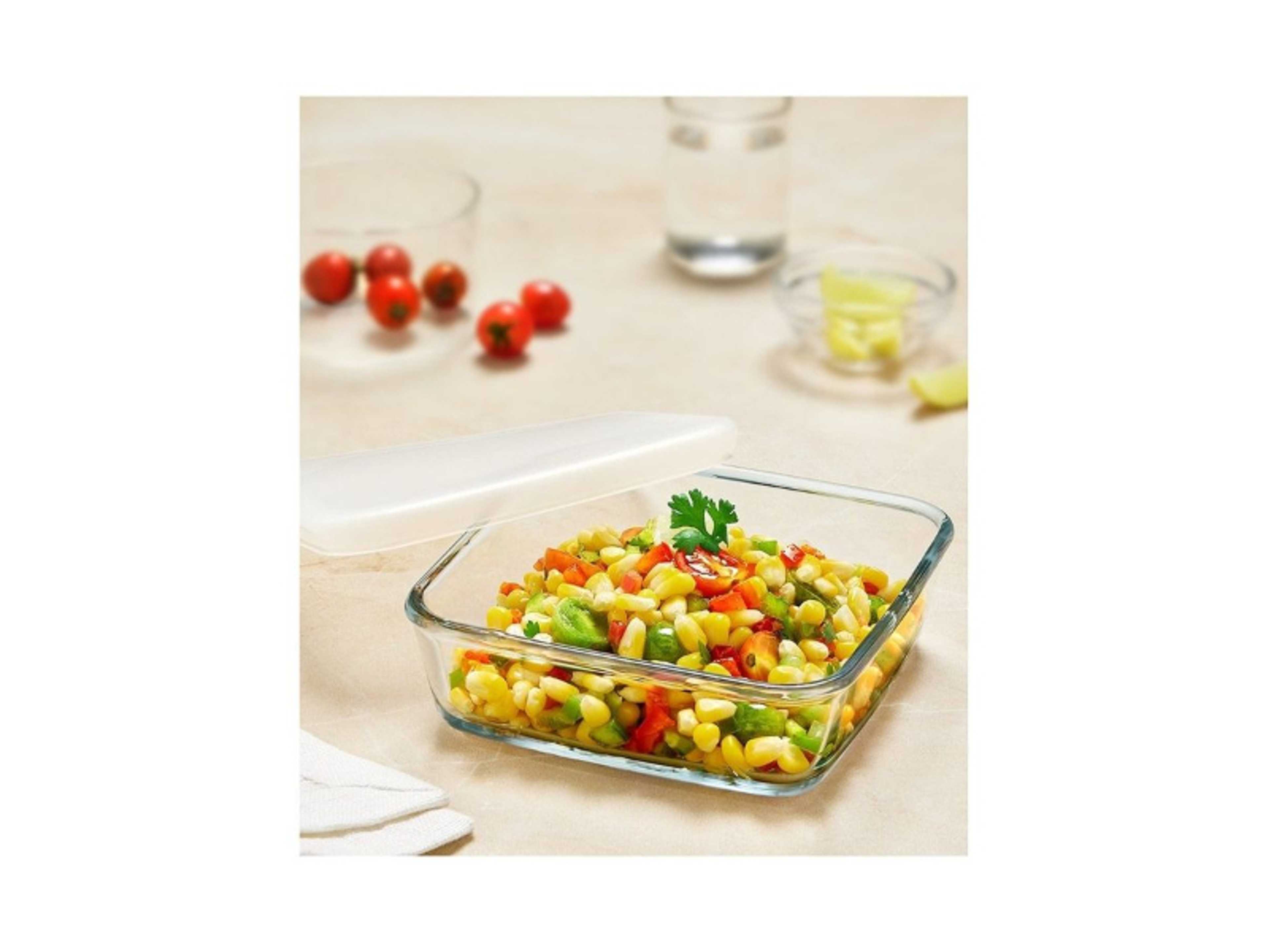 Microwavable Square Baking Dish With Plastic Lid - Microwave, Oven And Dishwasher Proof White 800ml - Product Main Image