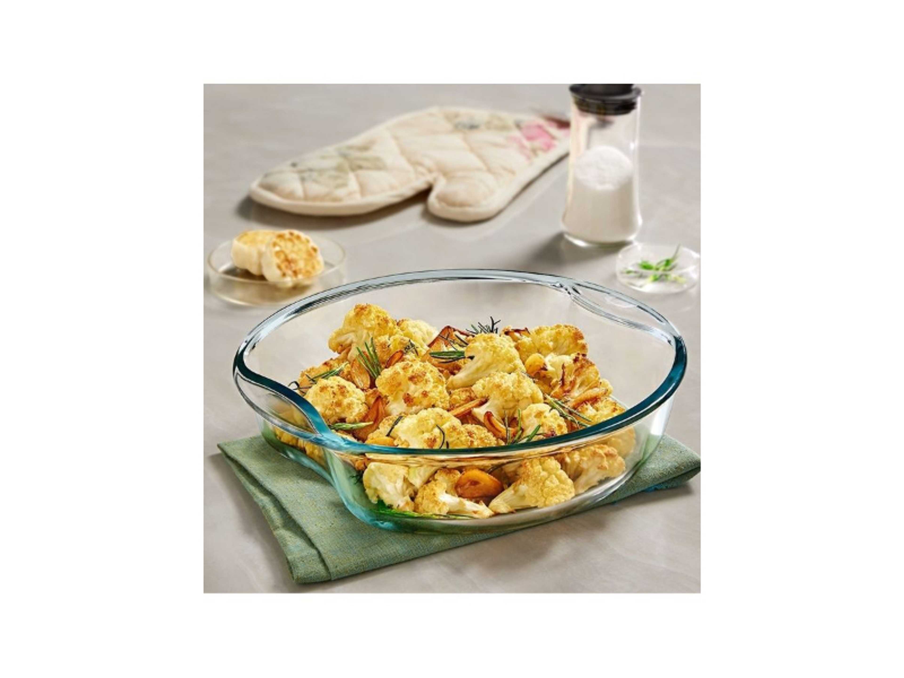 Easy Grip Round Cake Dish- Microwave, Oven And Dishwasher Proof White 2.5Liters - Product Main Image