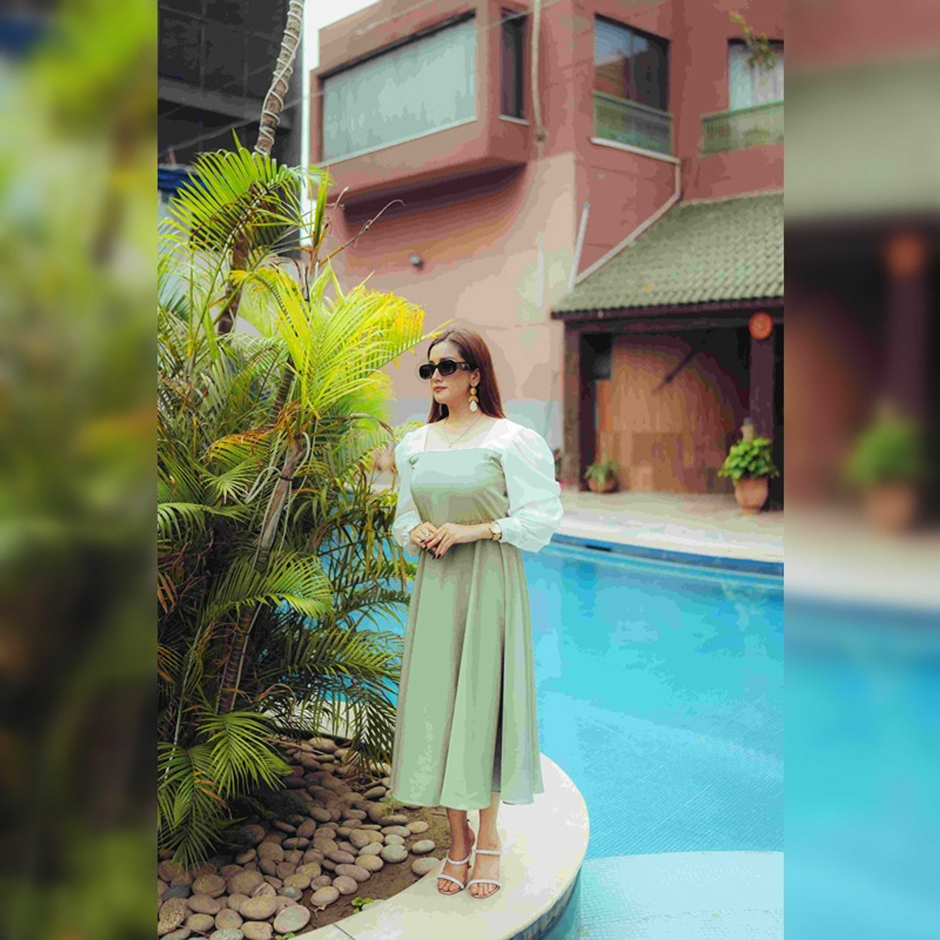 Victoria Frock Maxi - Green - Product Main Image