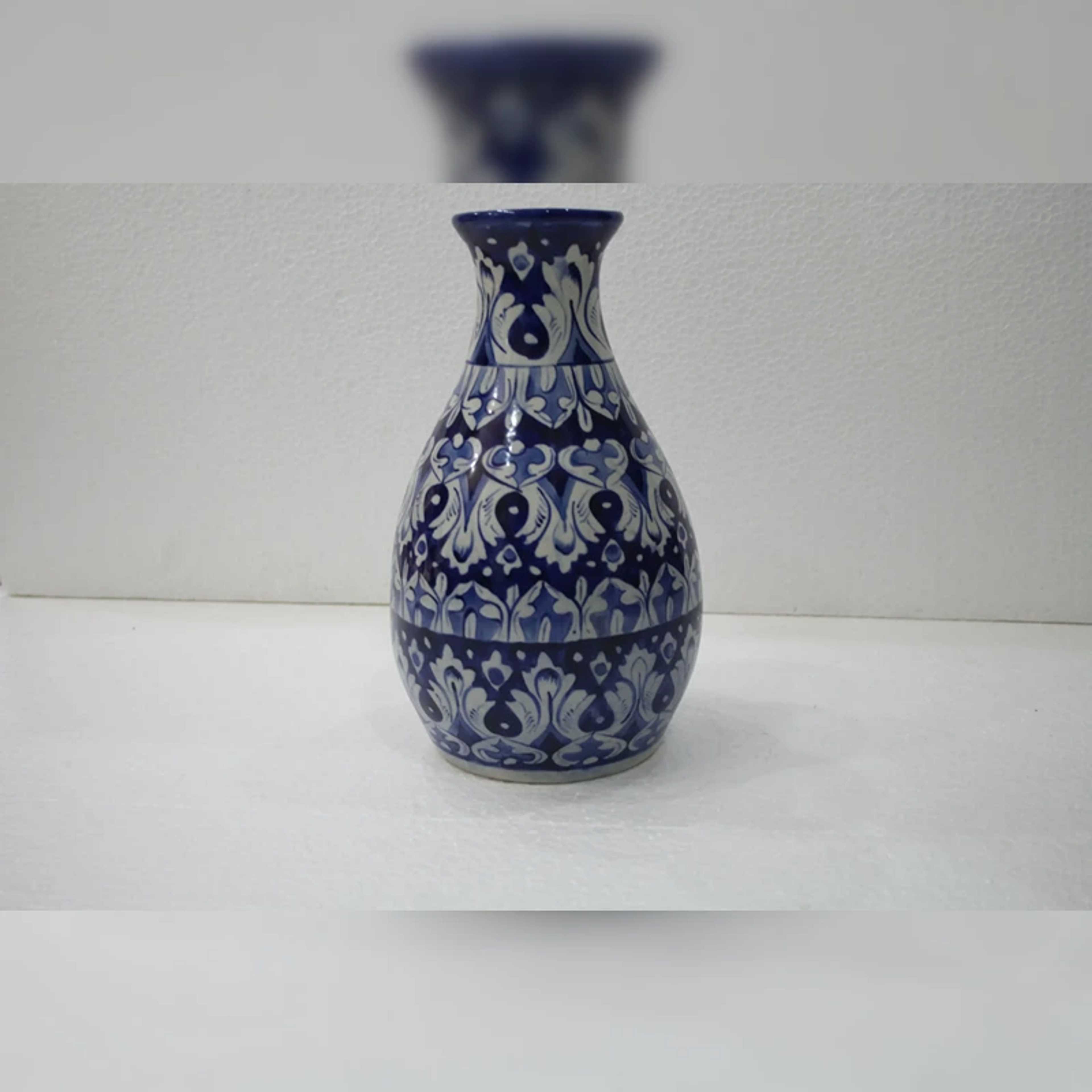 Traditional Pattern Vase: Enhance Your Décor Today - Product Main Image