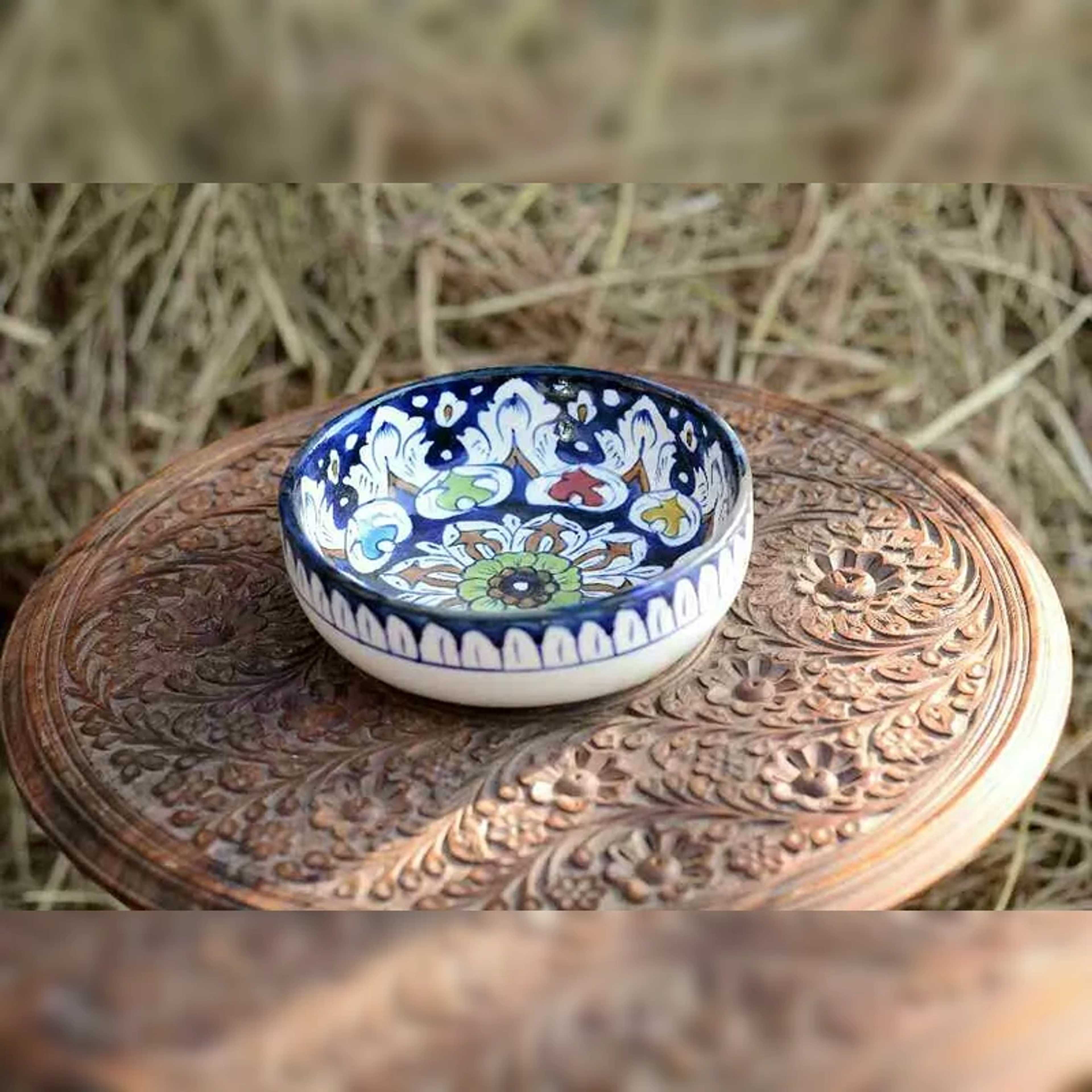 Blue Pottery Serving Bowl: Elegance for Your Table - Product Main Image