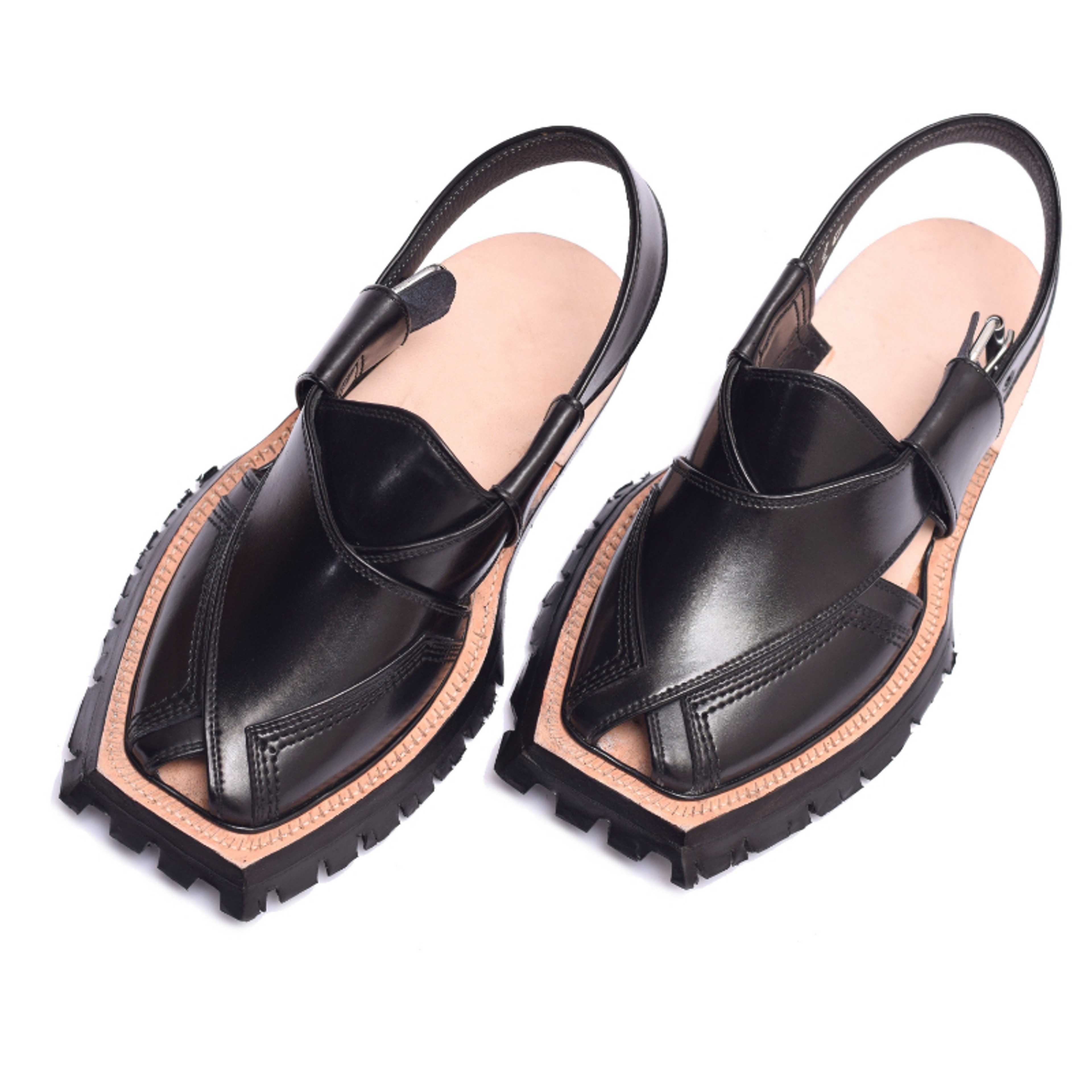 Pejaro Black - Product Main Image