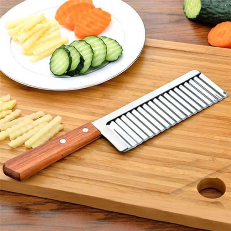 Crinkle Fries Cutter Knife Kitchen Wavy Potato Chips Slicer Stainless Steel Blade Wooden Handle