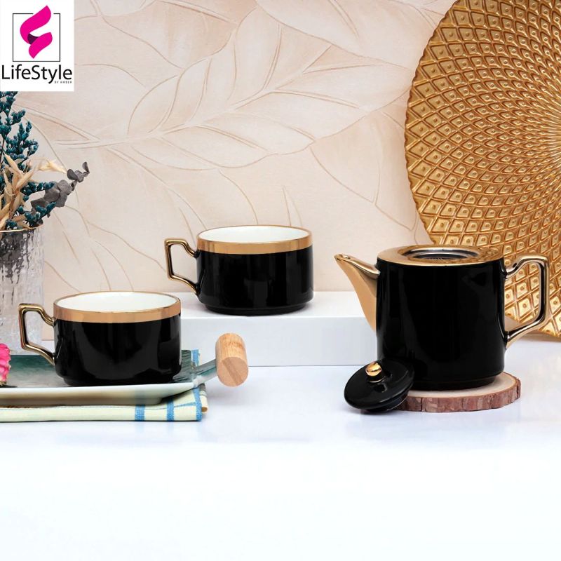 SNOOPY STACKABLE GOLD RIMMED BLACK TEA POT SET
