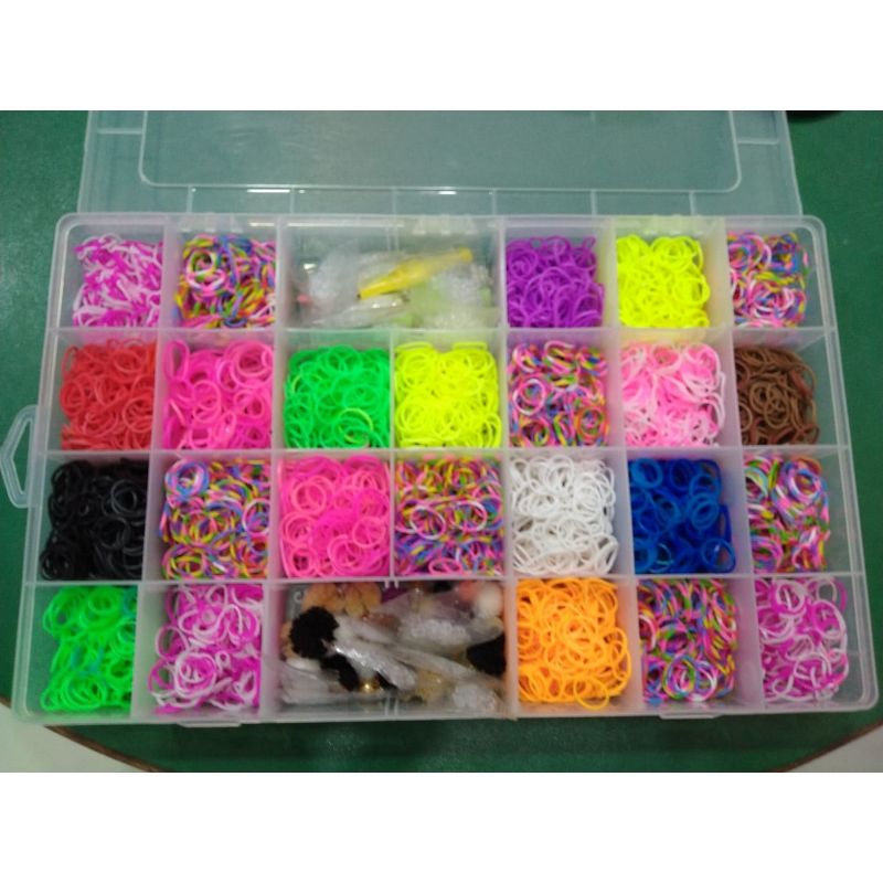 RUBBER BAND TWISTER SET LOOM 5600 WITH TOOLS, CHARMS AND S-CLIPS