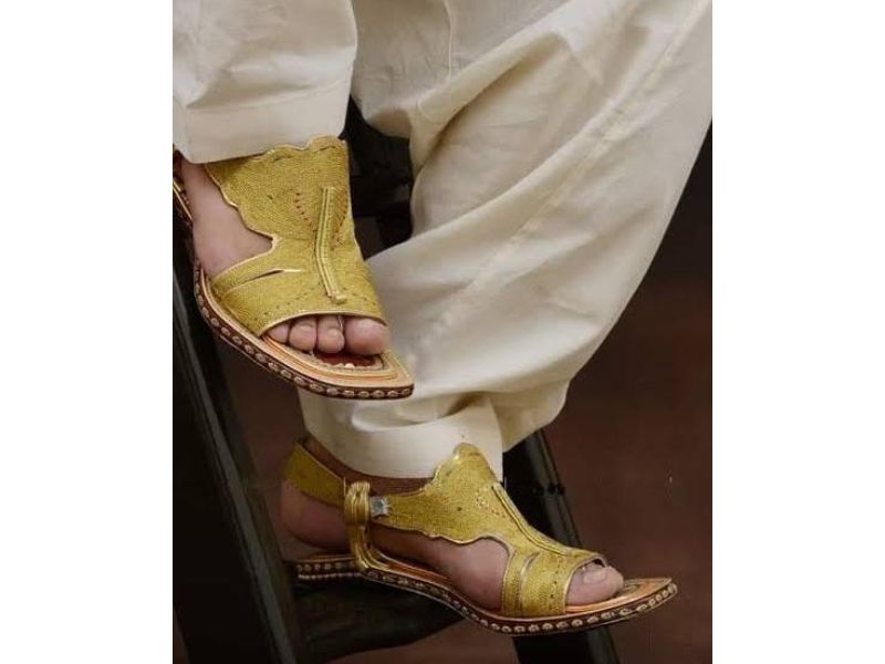 Traditional Lawa Sandal