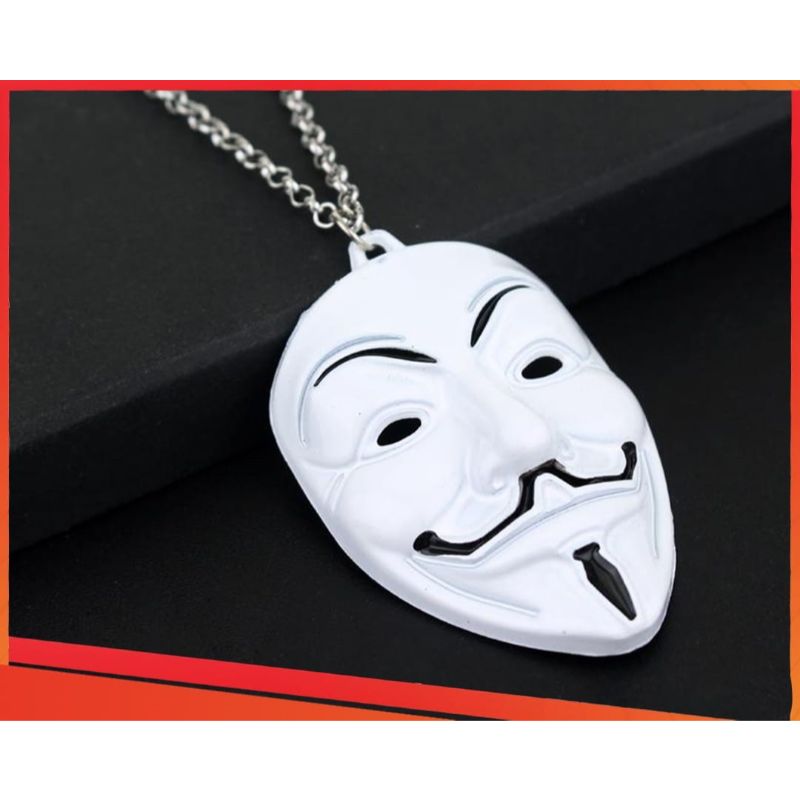 Vendetta Mask Necklace For Men