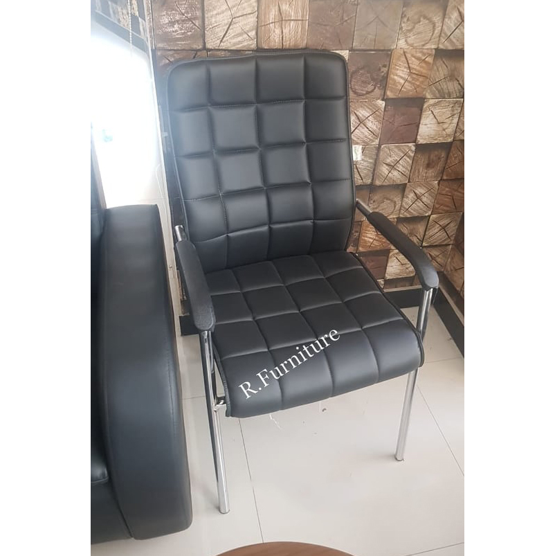 104V IMPORTED VISITOR CHAIR