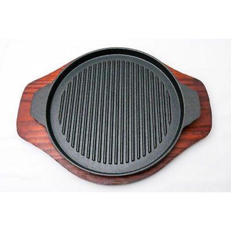 Cast Iron Round Sizzling Plate with Wooden Base
